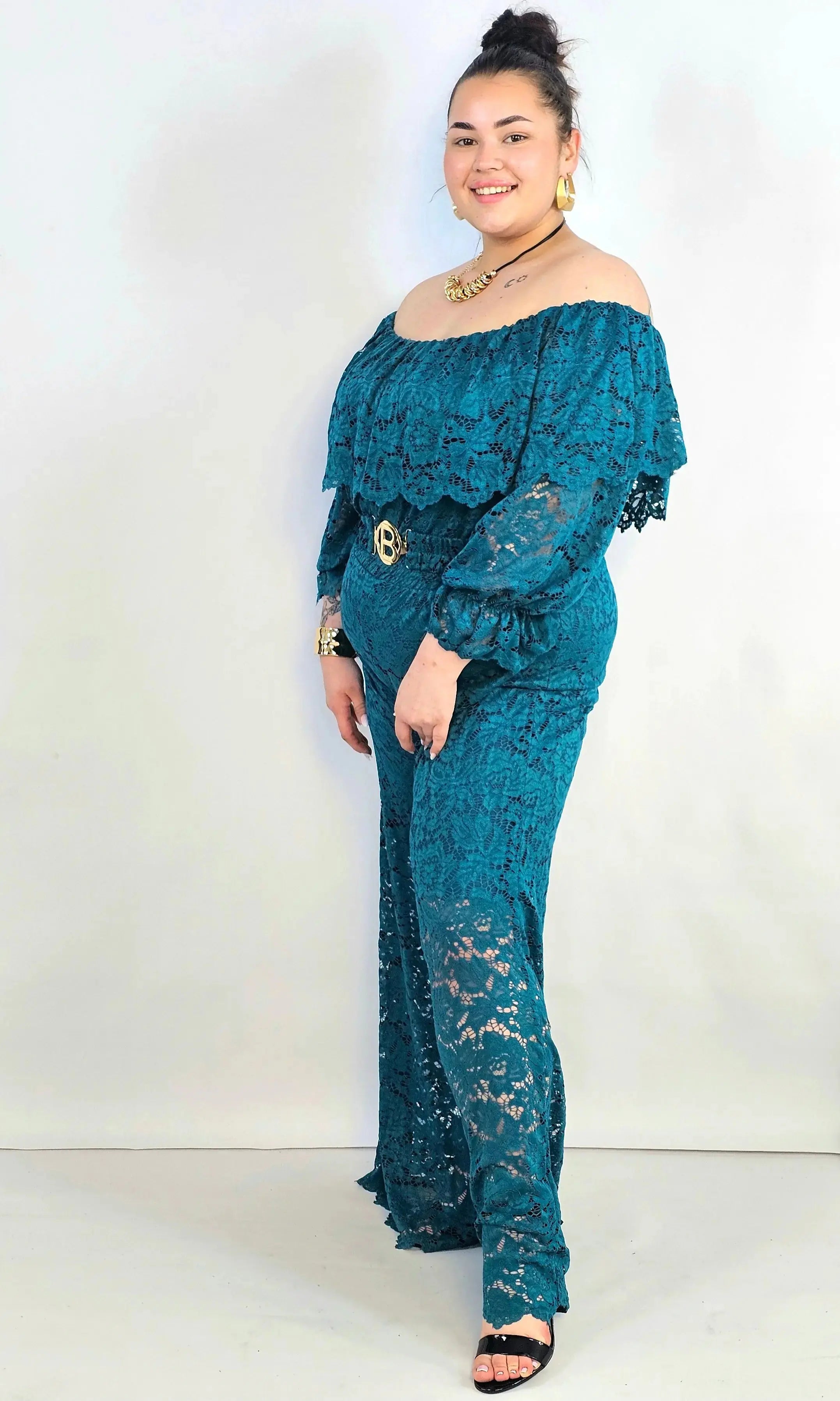Kombinezon plus size koronkowy z hiszpańskim dekoltem – elegancja XXL Stylowa XL