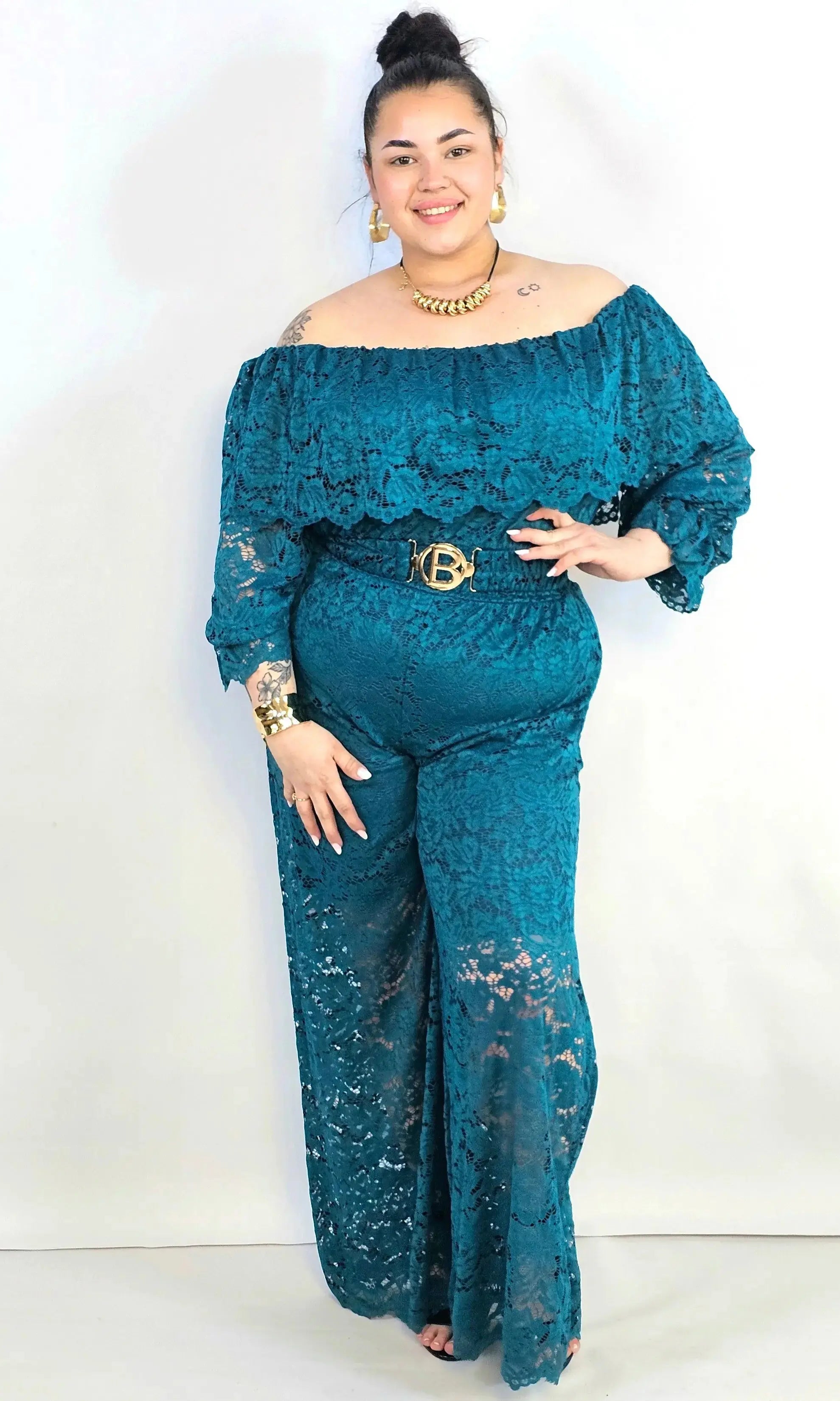 Kombinezon plus size koronkowy z hiszpańskim dekoltem – elegancja XXL Stylowa XL