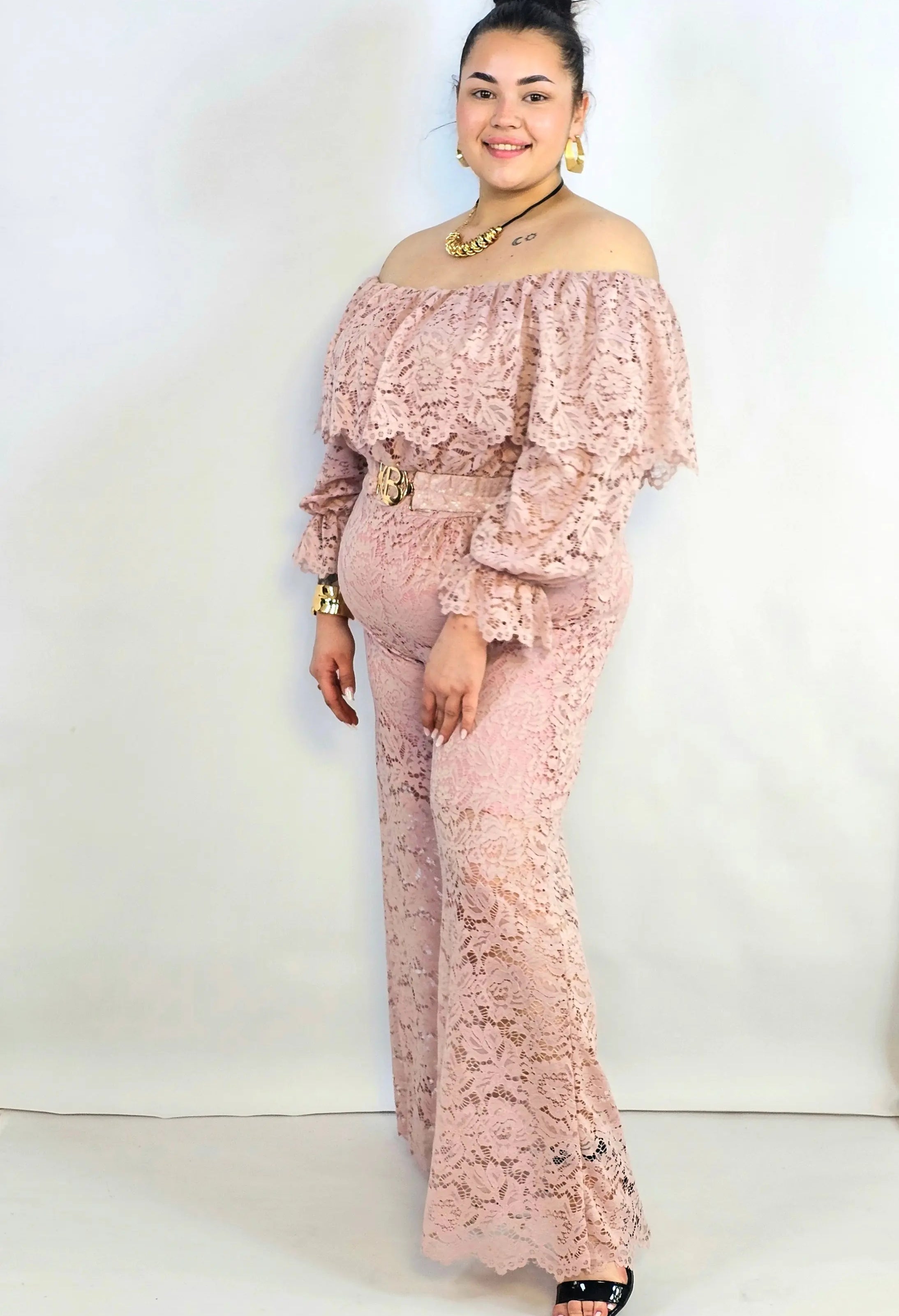 Kombinezon plus size koronkowy z hiszpańskim dekoltem – elegancja XXL Stylowa XL