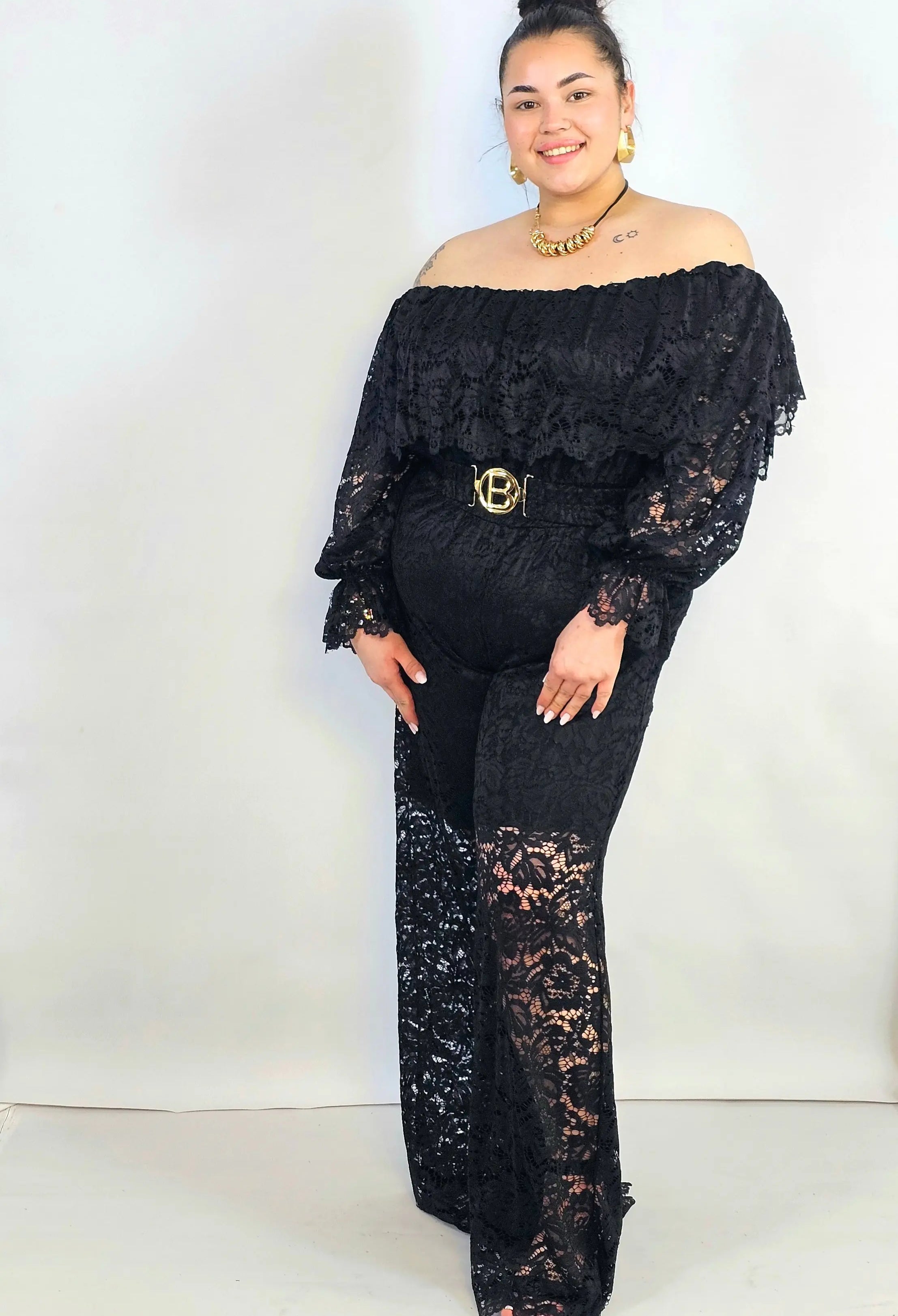Kombinezon plus size koronkowy z hiszpańskim dekoltem – elegancja XXL Stylowa XL