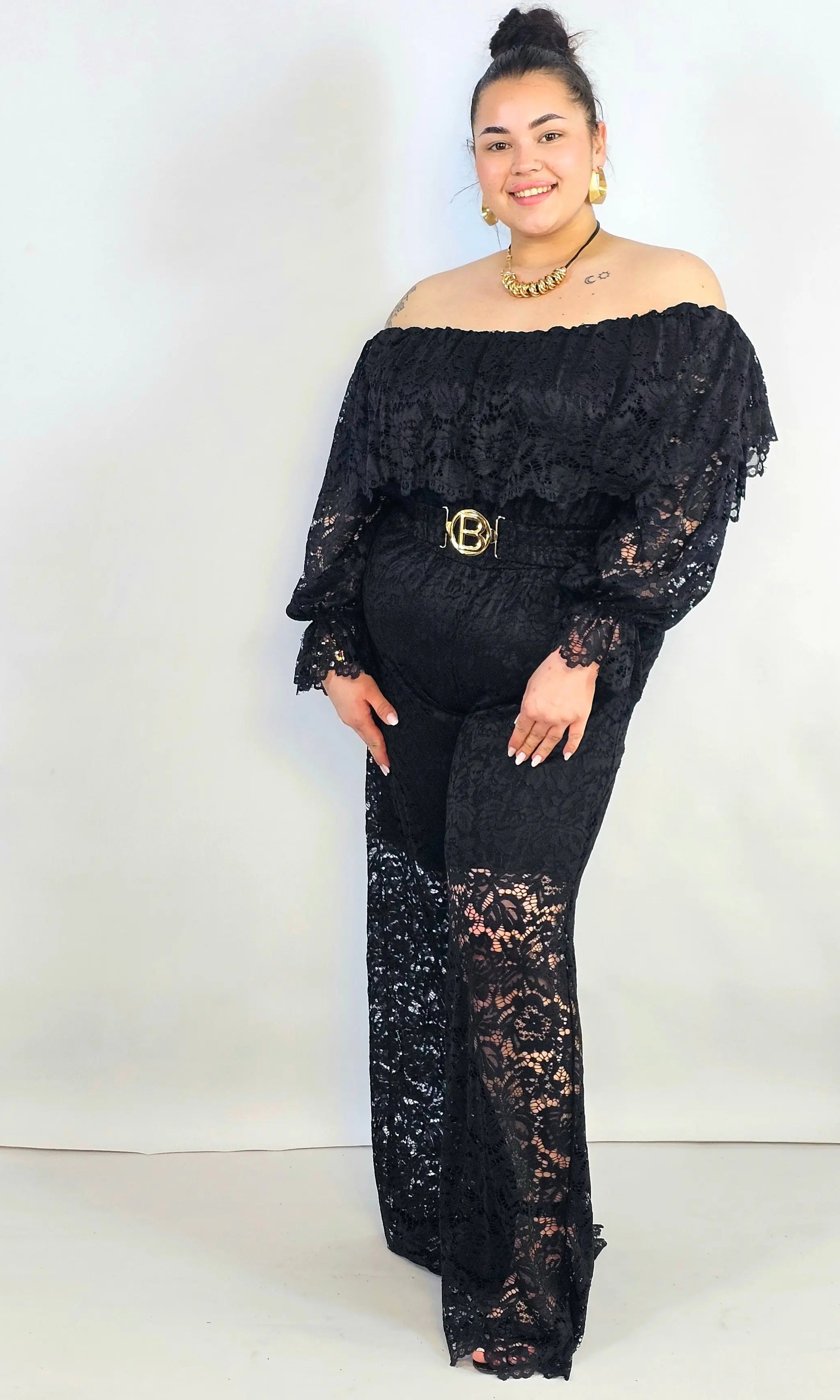 Kombinezon plus size koronkowy z hiszpańskim dekoltem – elegancja XXL Stylowa XL