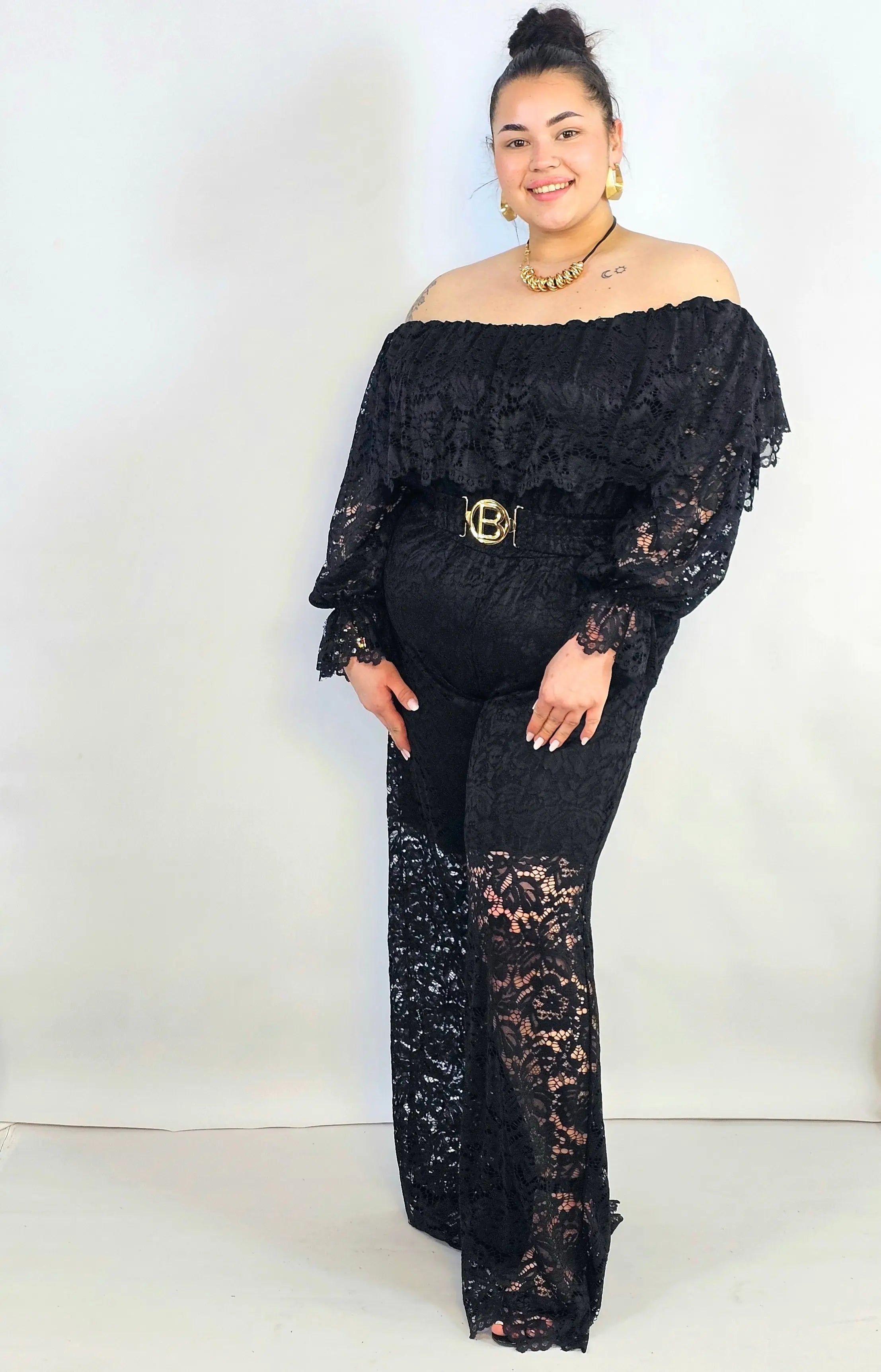 Kombinezon plus size koronkowy z hiszpańskim dekoltem – elegancja XXL Stylowa XL
