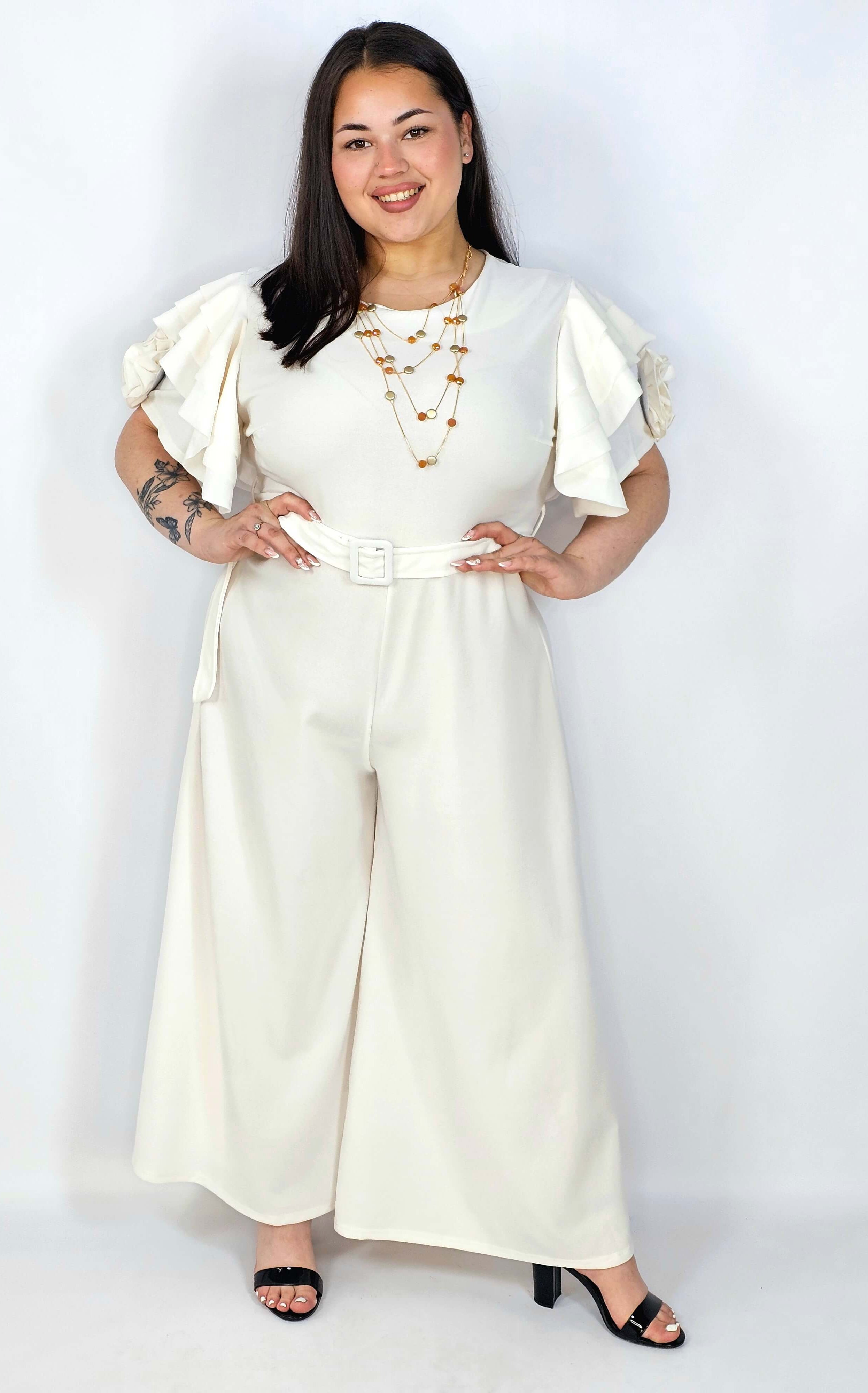 Kombinezon plus size z falbankami – elegancja i kobiecy styl XXL Stylowa XL