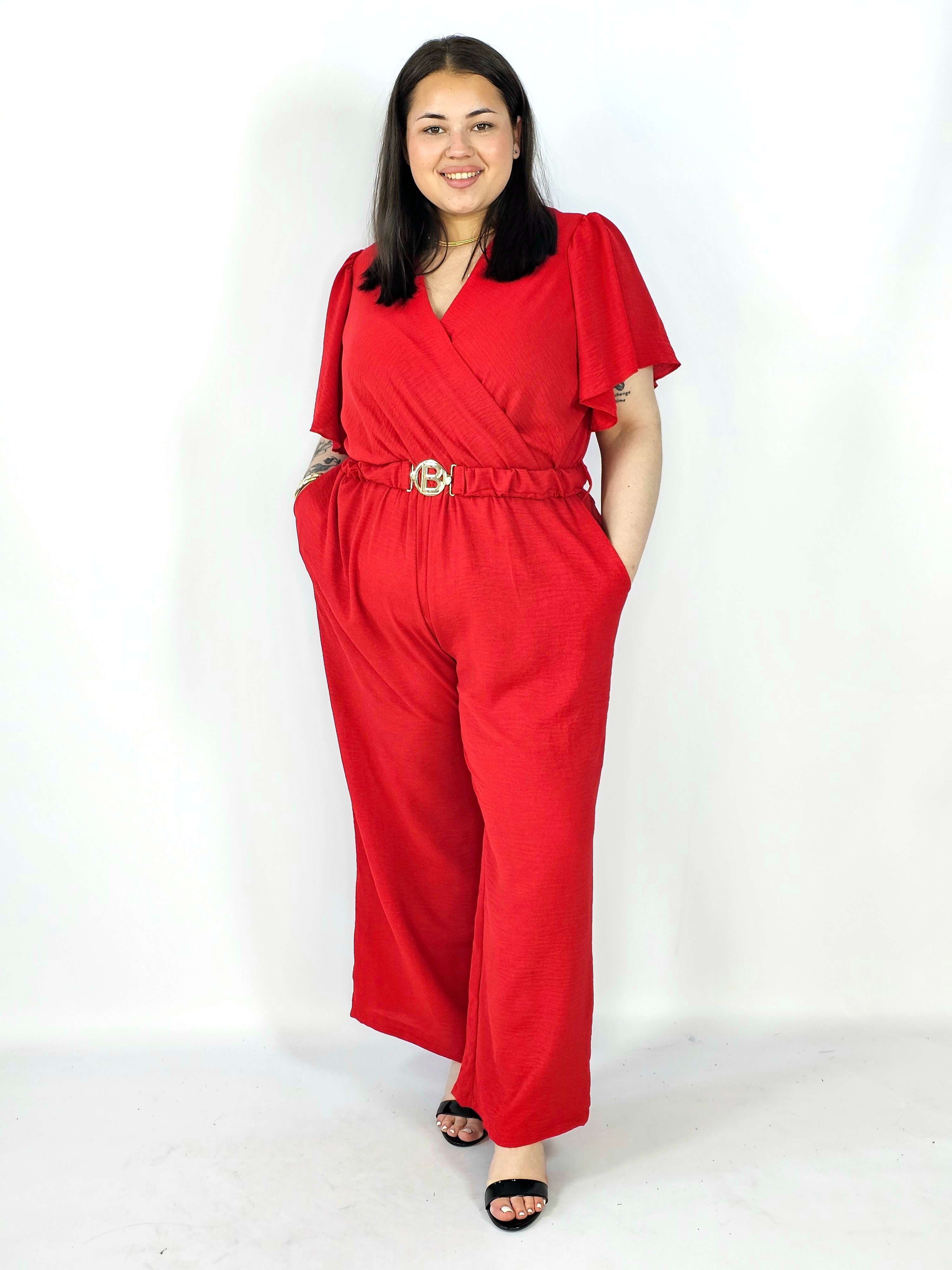 Kombinezon plus size z kopertowym dekoltem i paskiem – wygoda i styl XXL Stylowa XL