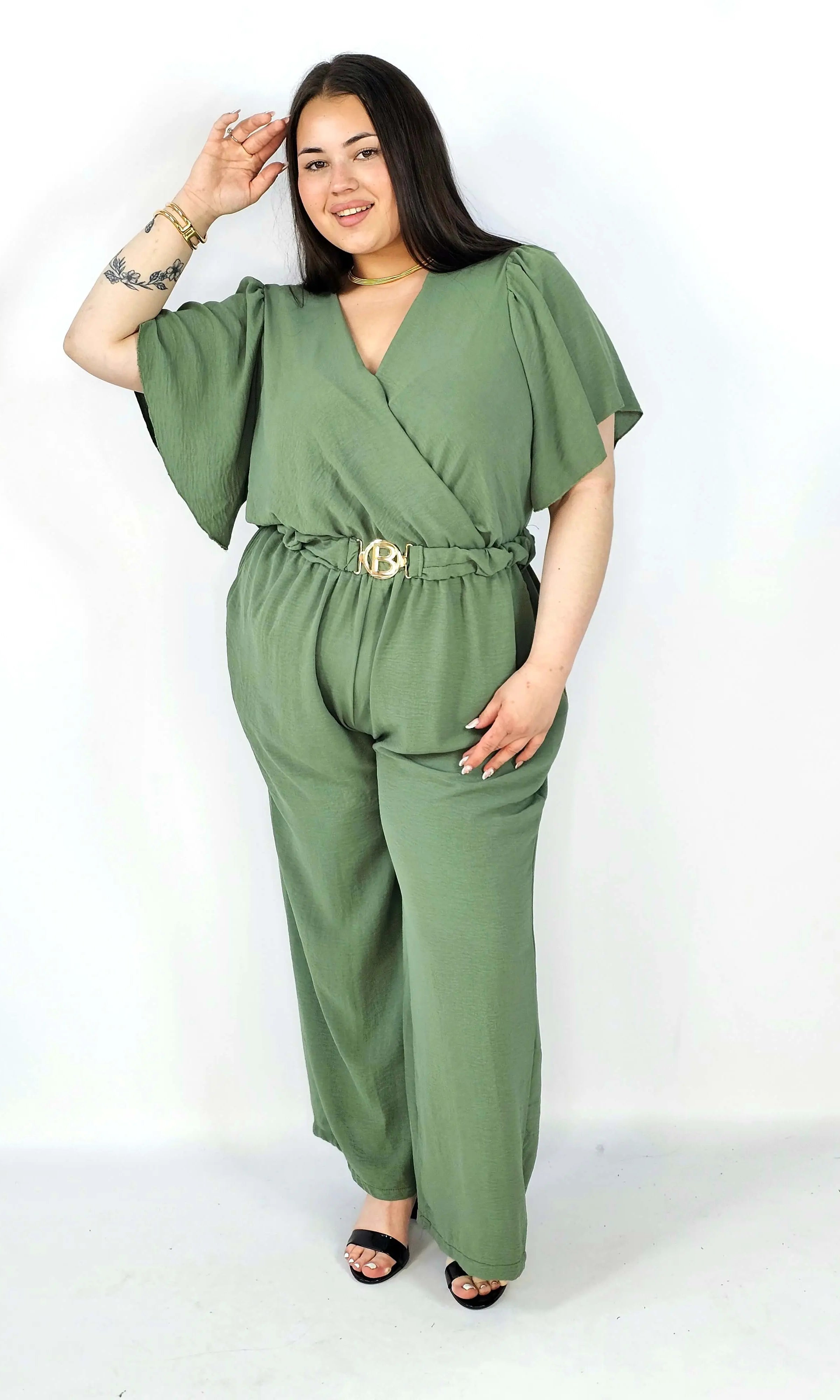 Kombinezon plus size z kopertowym dekoltem i paskiem – wygoda i styl XXL Stylowa XL