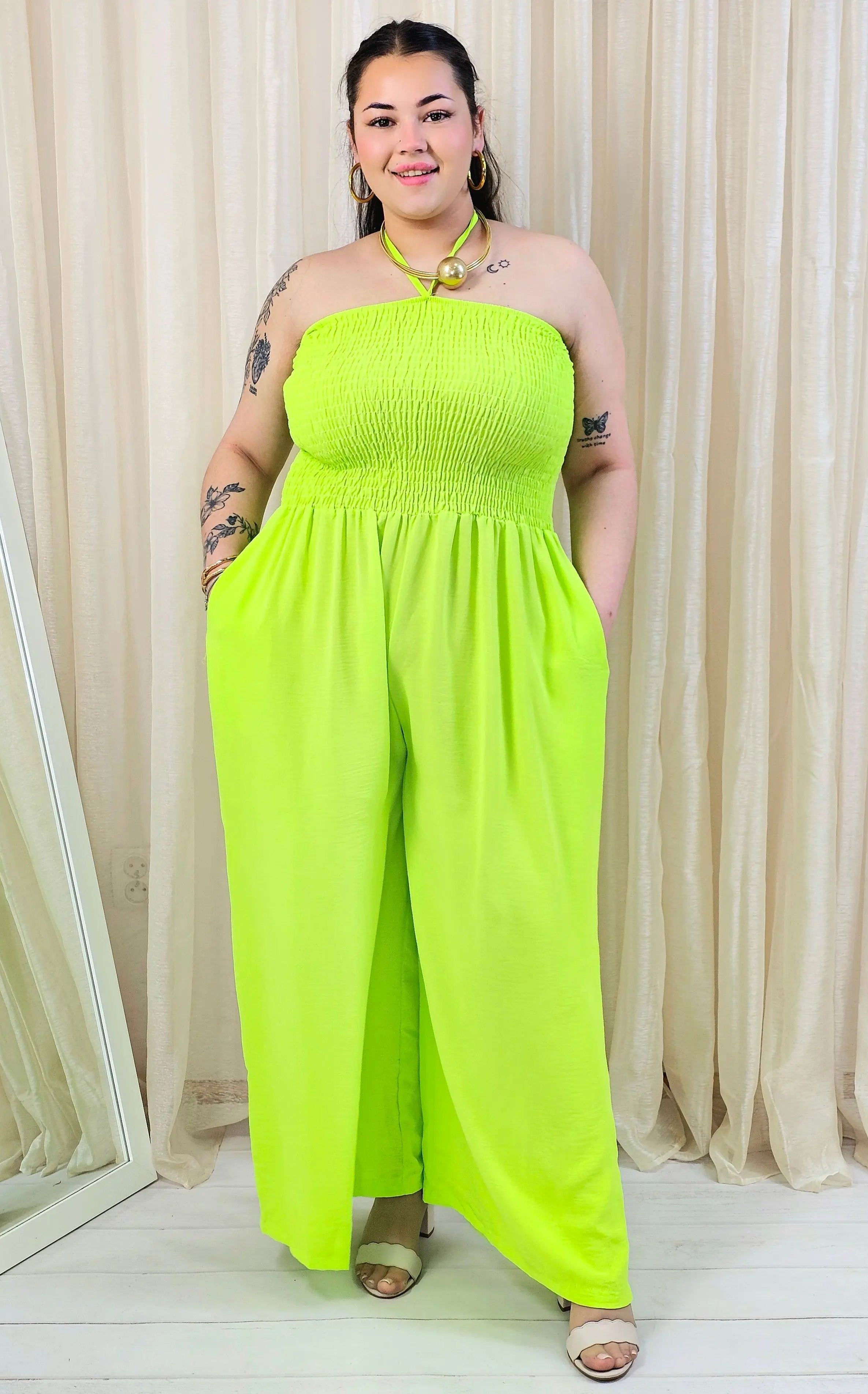 Kombinezon plus size z marszczeniem – wyrazista moda plus size Stylowa XL