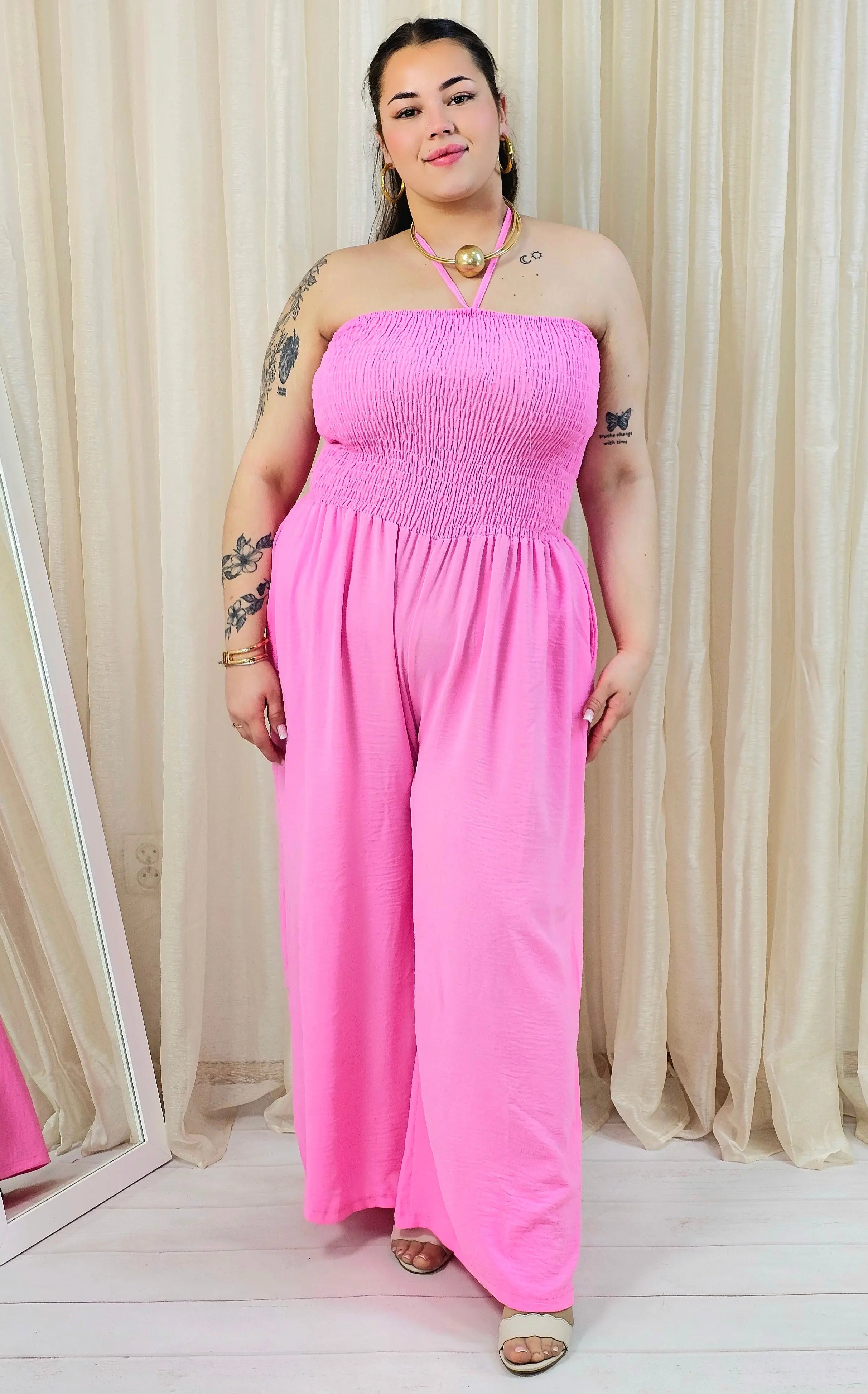 Kombinezon plus size z marszczeniem – wyrazista moda plus size Stylowa XL