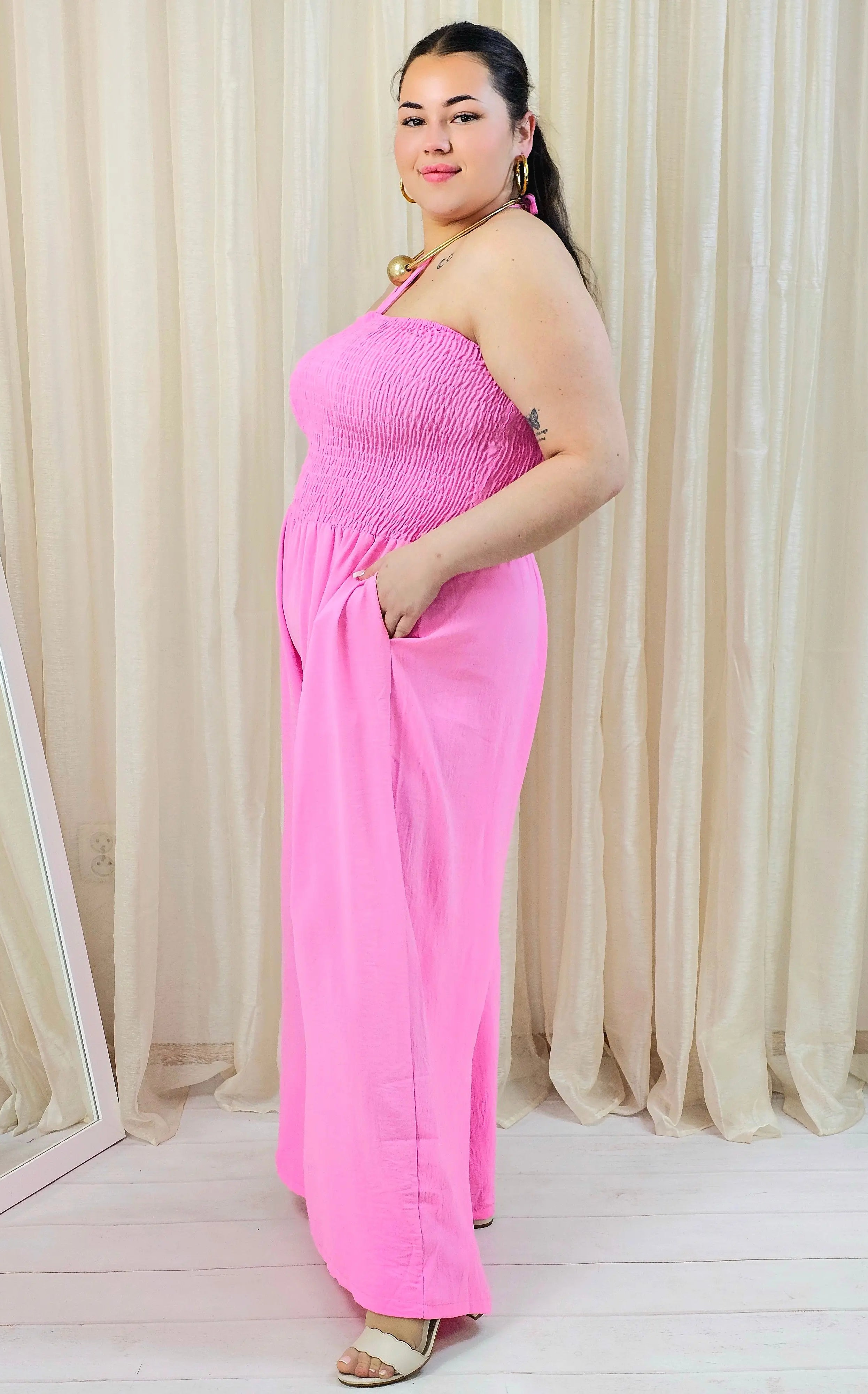 Kombinezon plus size z marszczeniem – wyrazista moda plus size Stylowa XL