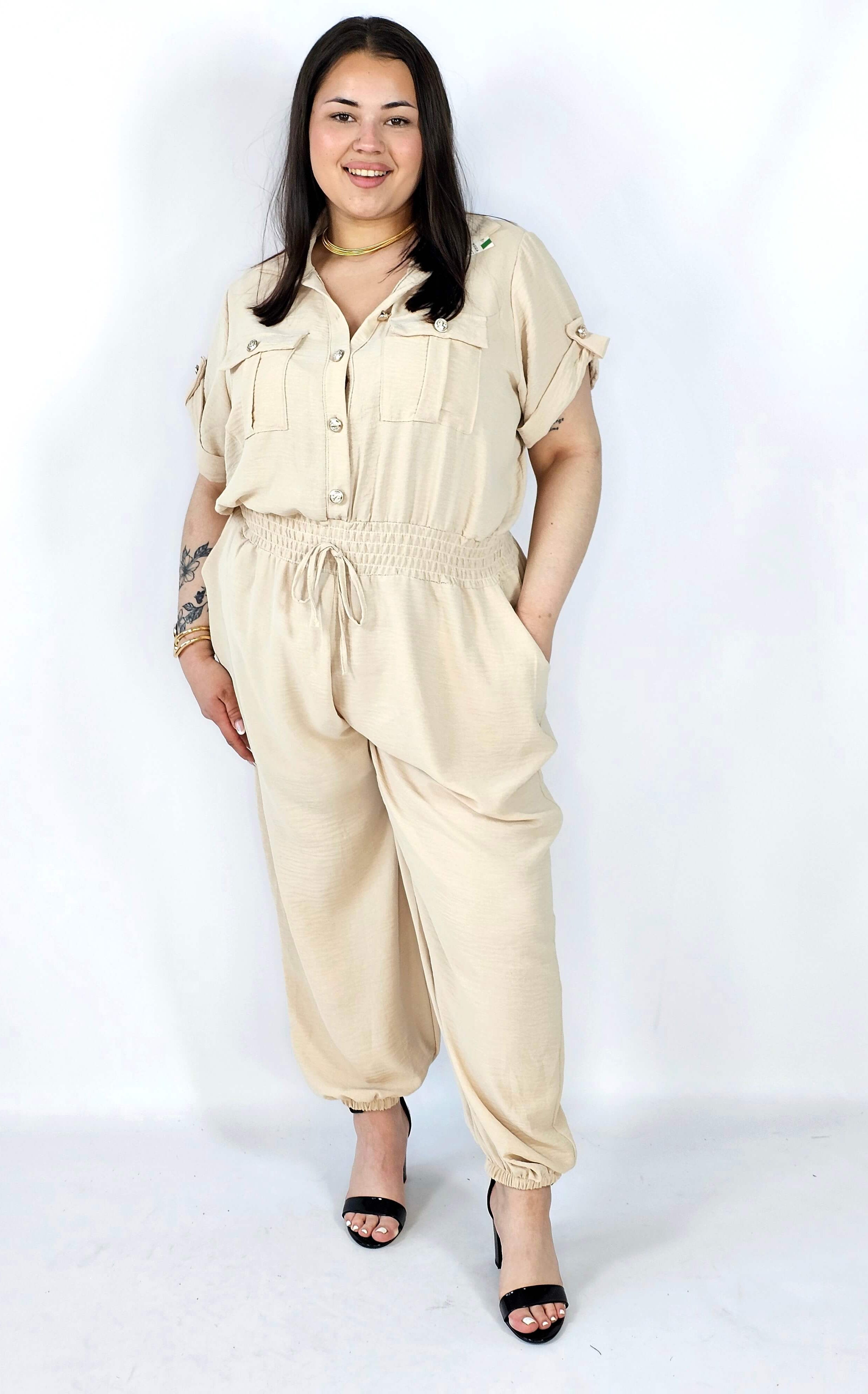 Kombinezon plus size z wiązaniem i kieszeniami – wygoda i styl XXL Stylowa XL