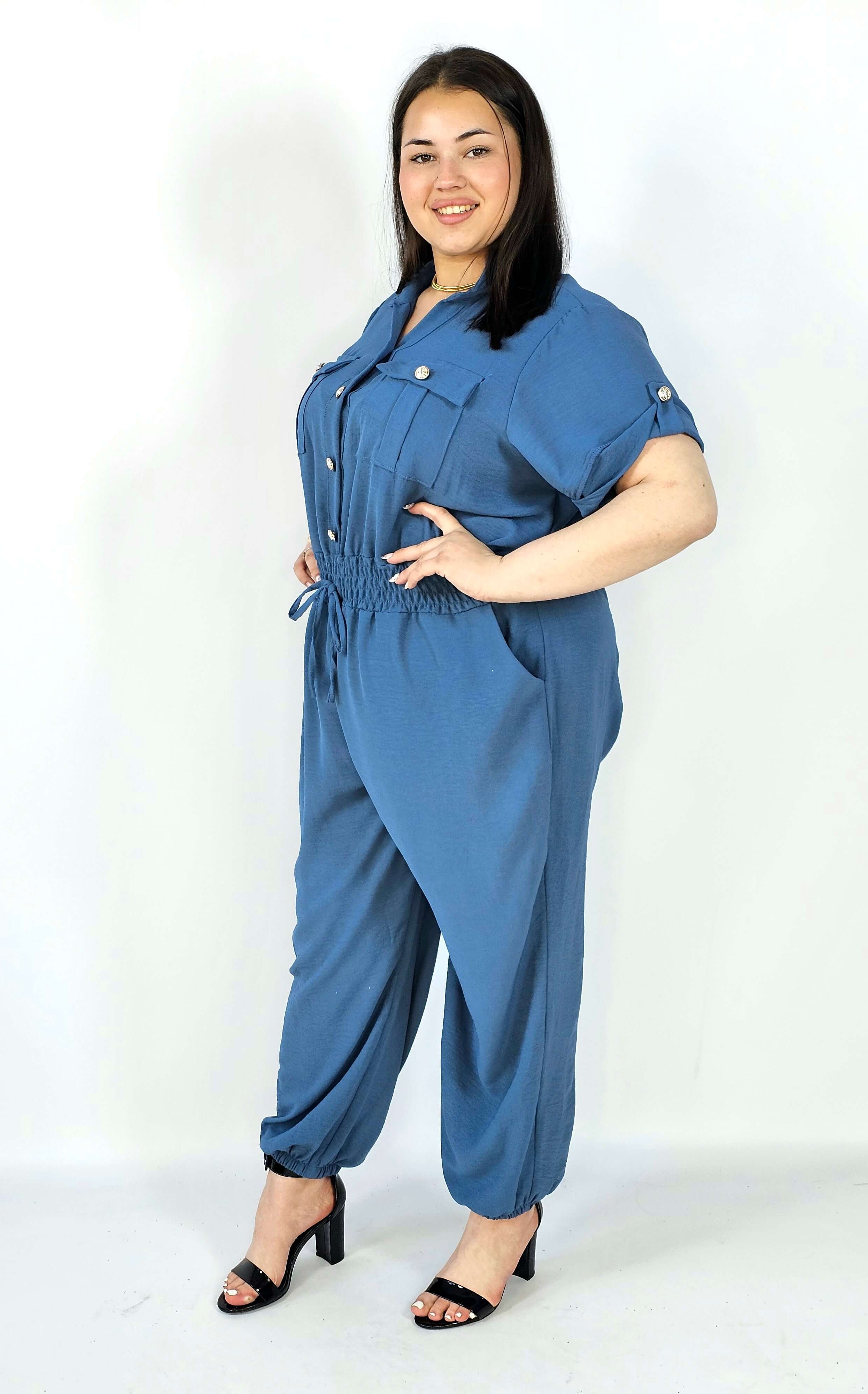 Kombinezon plus size z wiązaniem i kieszeniami – wygoda i styl XXL Stylowa XL