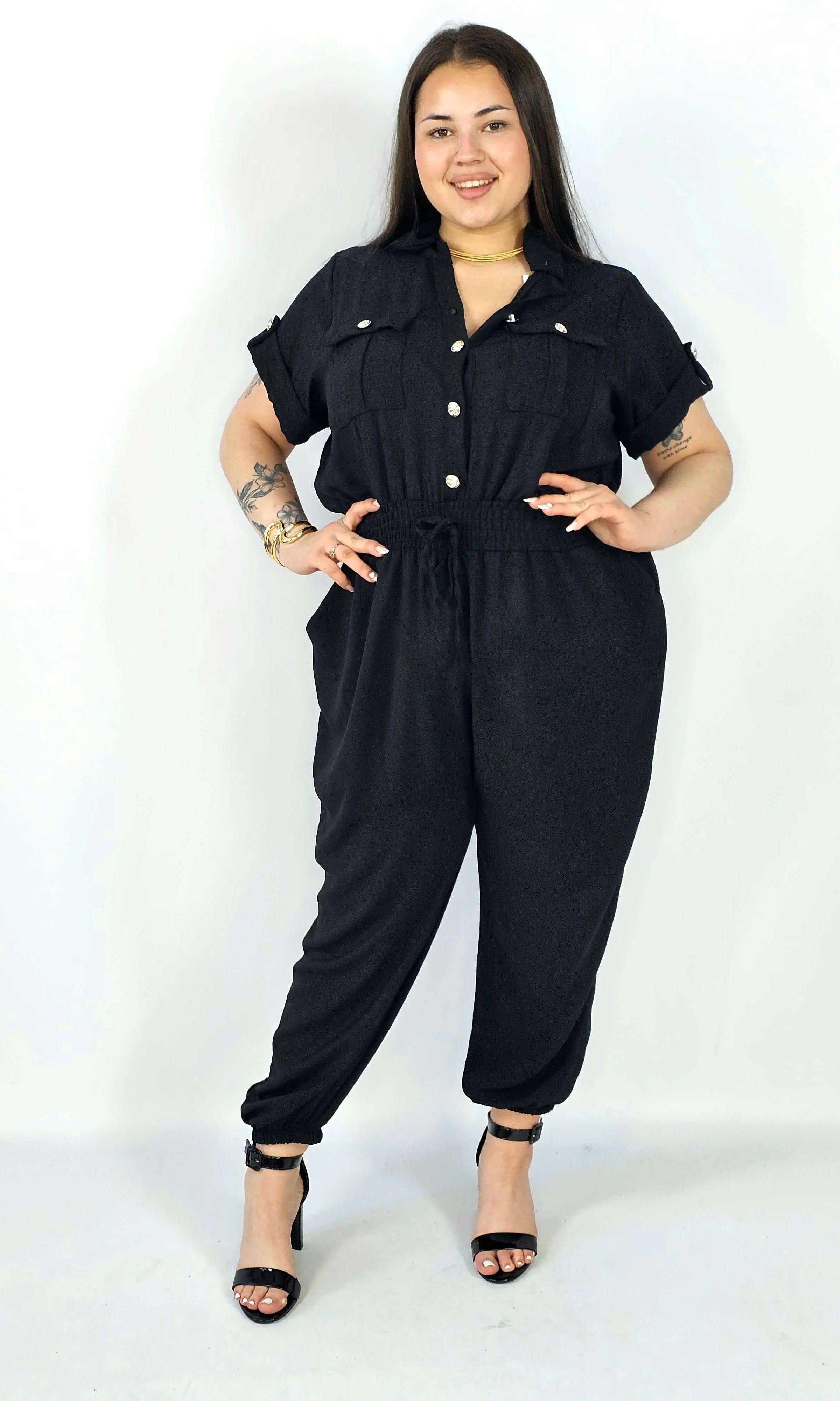 Kombinezon plus size z wiązaniem i kieszeniami – wygoda i styl XXL Stylowa XL
