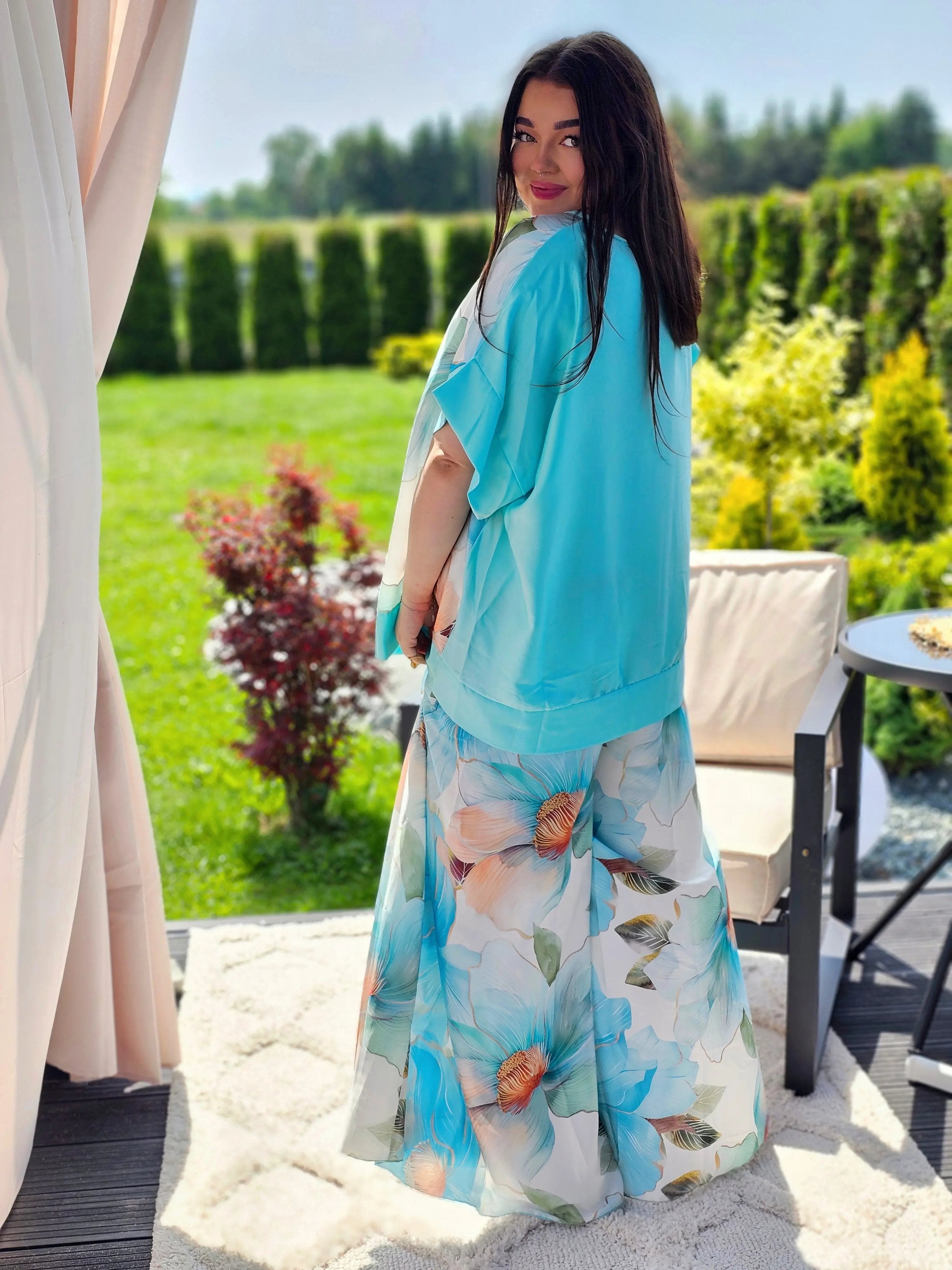 Komplet "Kwiatowa Elegancja" - kilka kolorów Stylowa XL