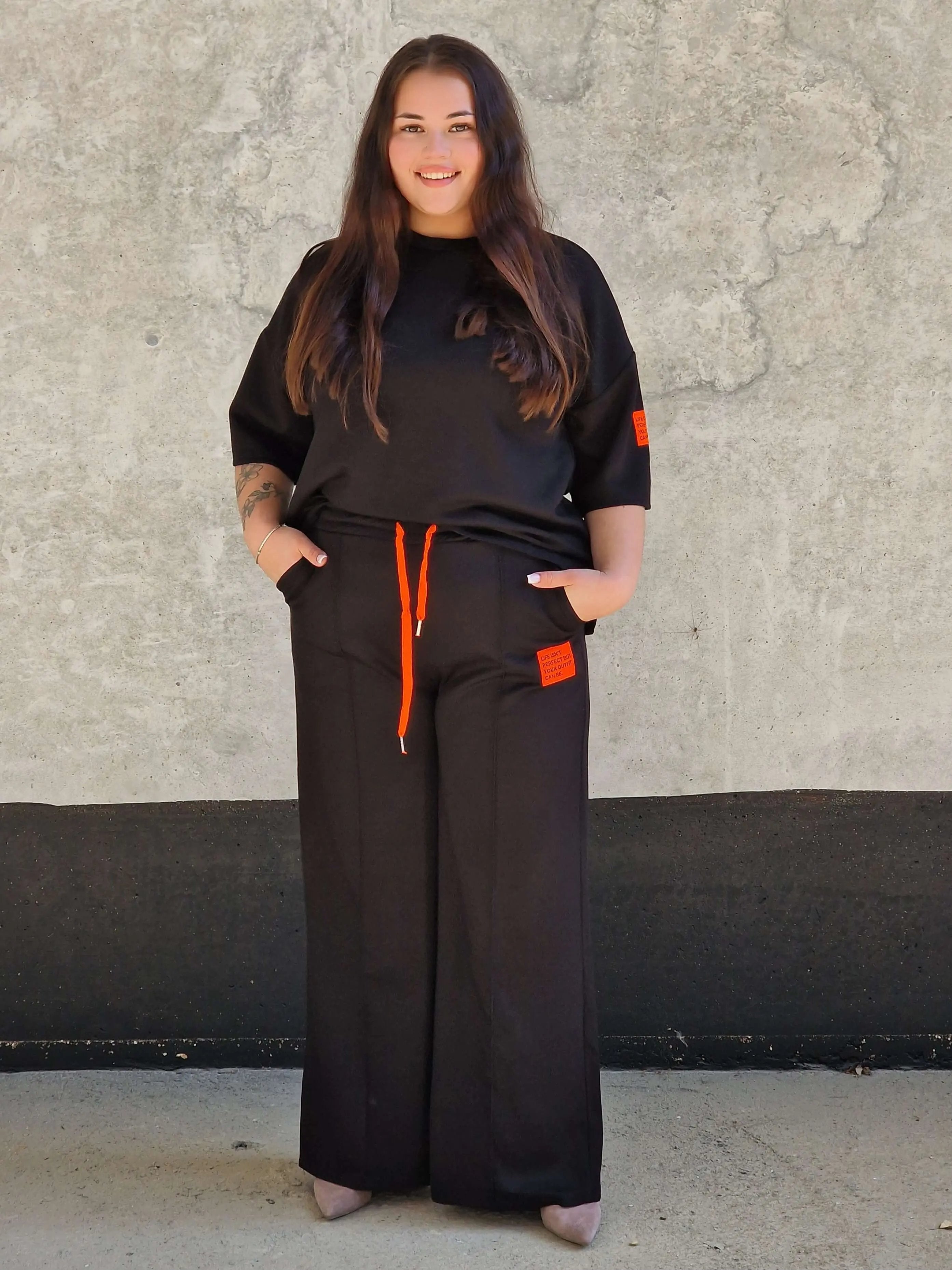 Komplet dresowy z szerokimi nogawkami Stylowa XL