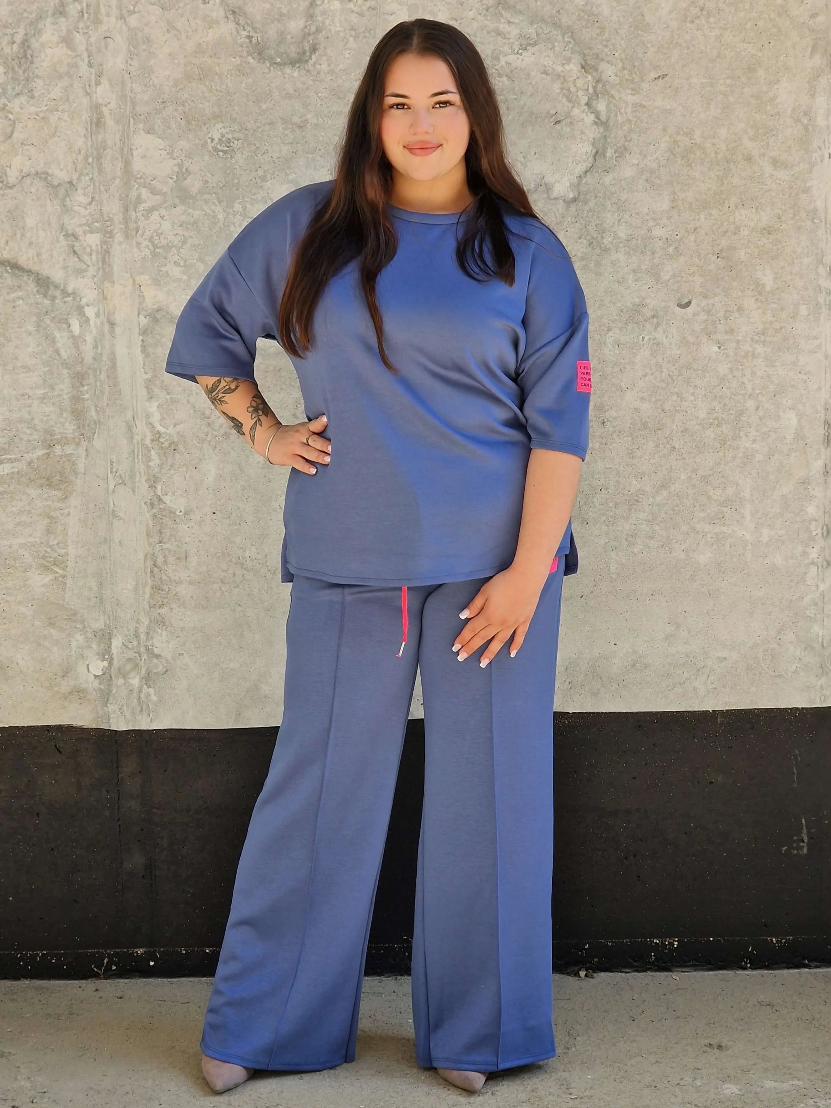 Komplet dresowy z szerokimi nogawkami Stylowa XL