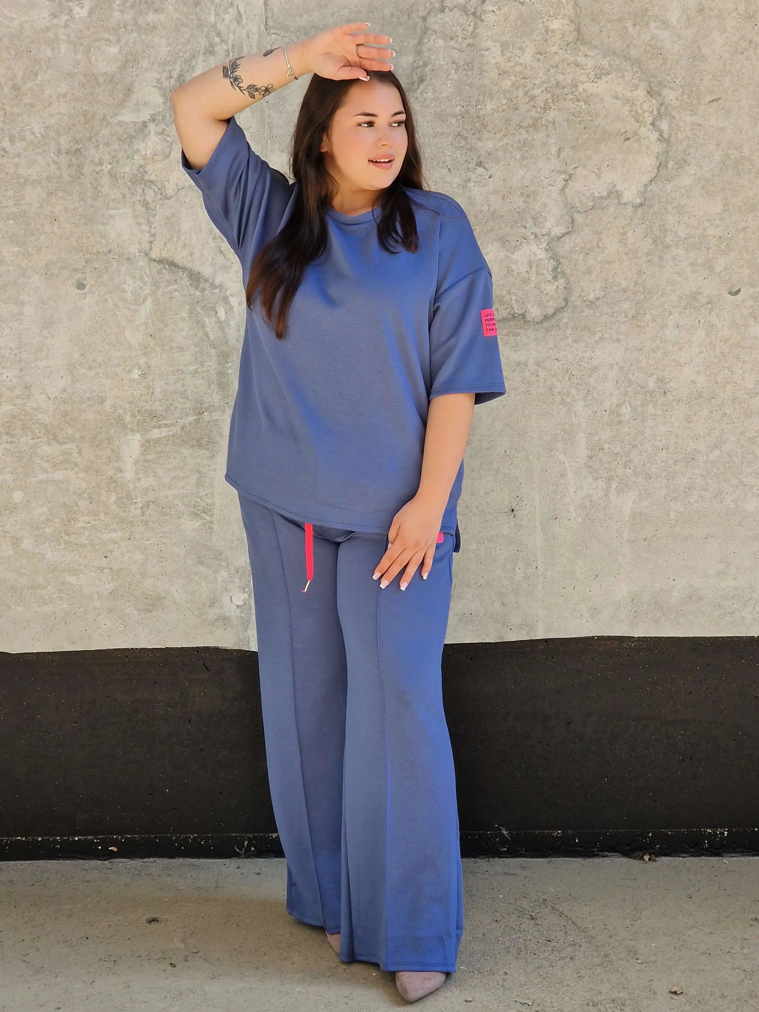 Komplet dresowy z szerokimi nogawkami Stylowa XL