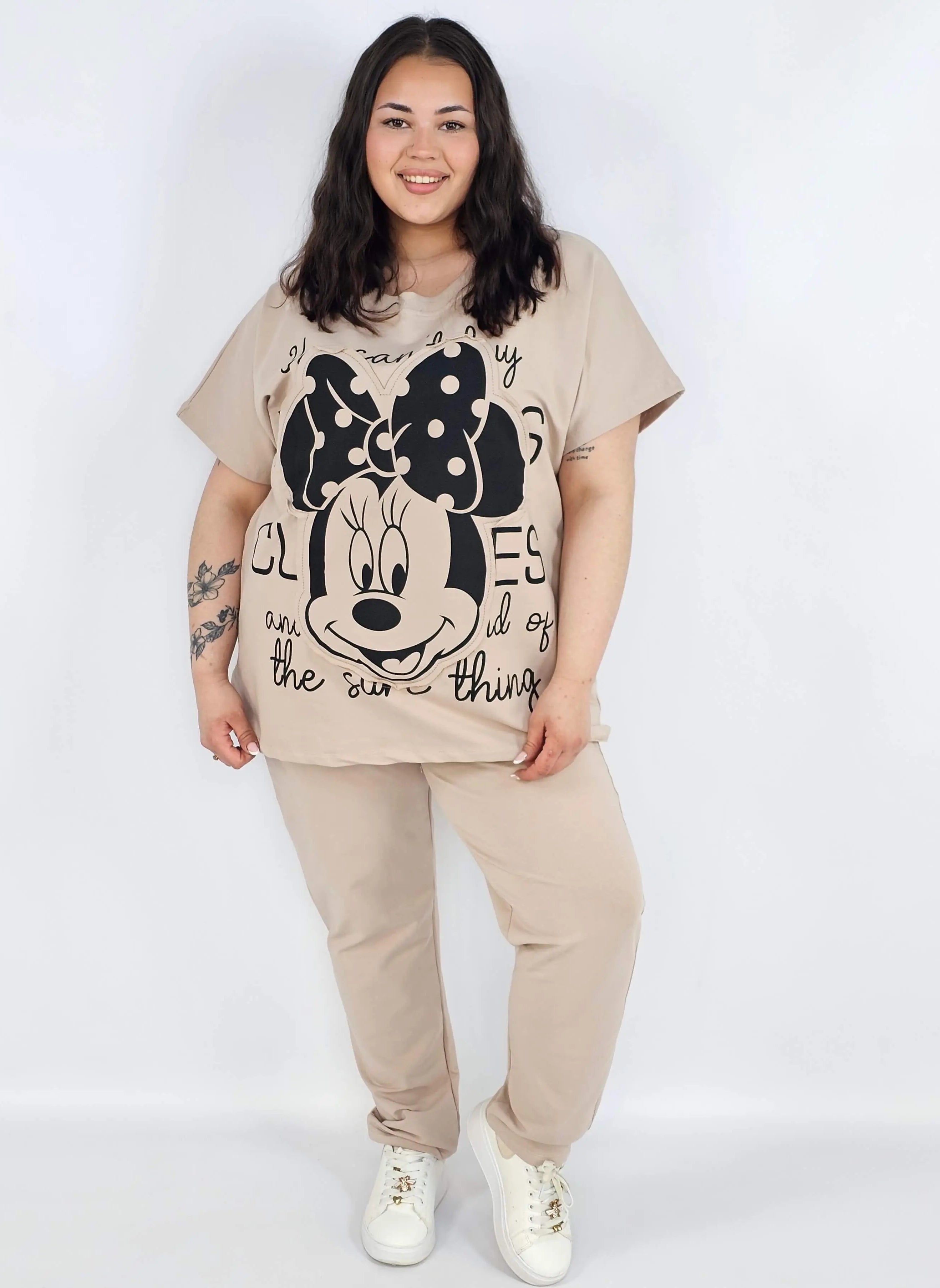 Komplet plus size XXL – bluzka i spodnie dresowe z modnym nadrukiem Stylowa XL