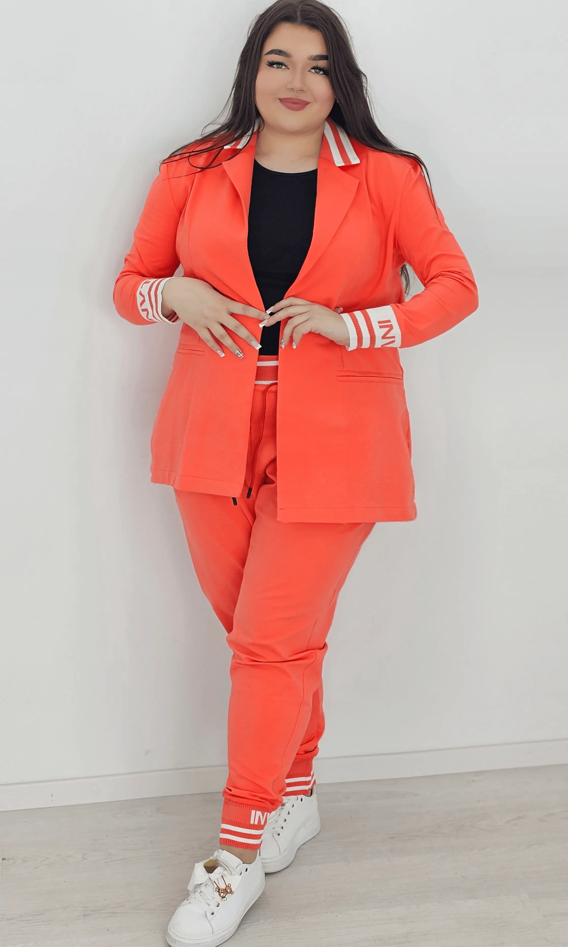 Komplet sportowy w energetycznym kolorze Stylowa XL