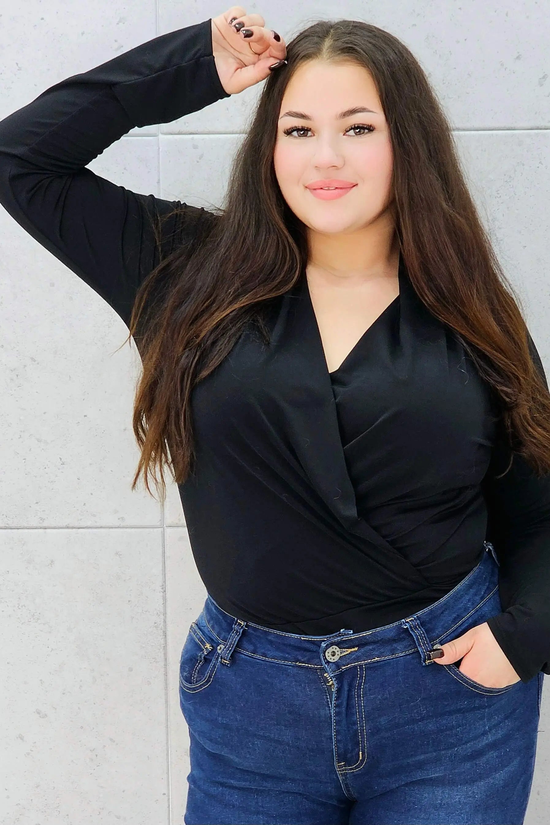 body kopertowe czarne plus size – przód