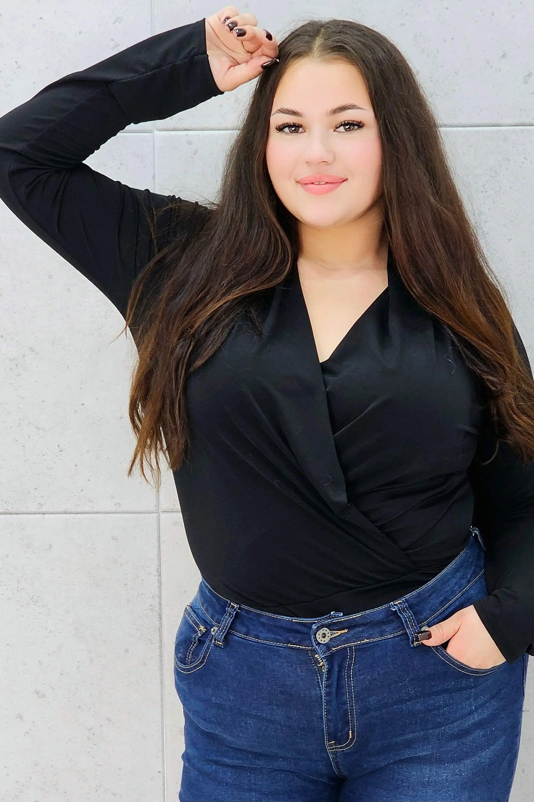 body kopertowe czarne plus size – przód