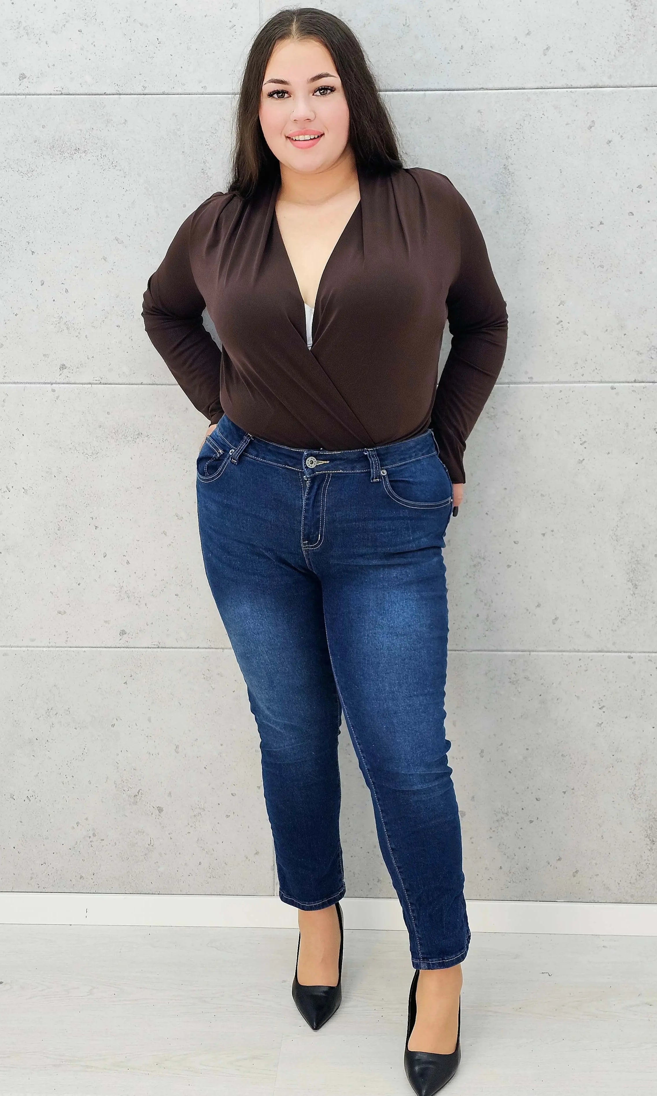 body kopertowe brązowe plus size – całość