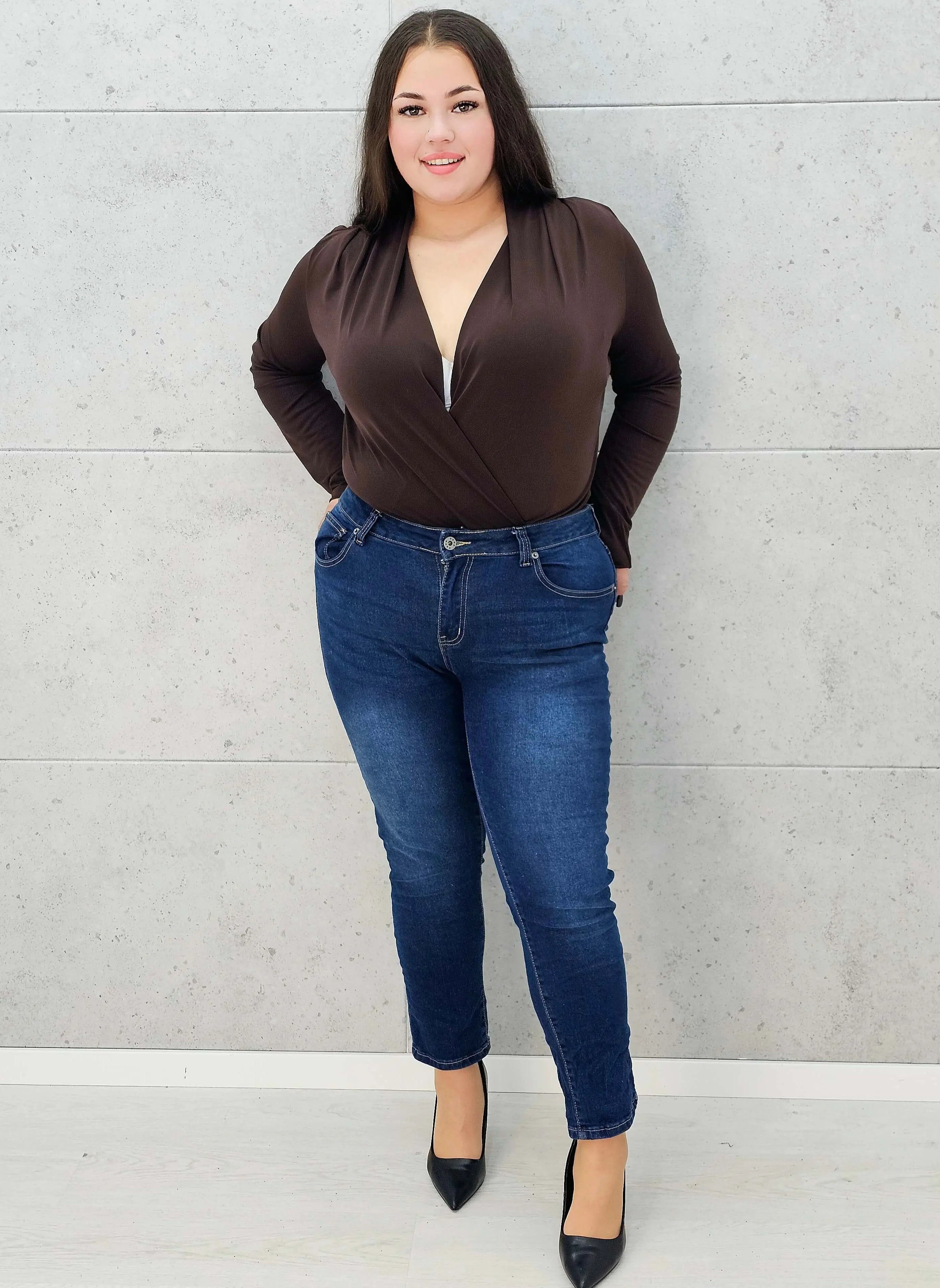 body kopertowe brązowe plus size – całość