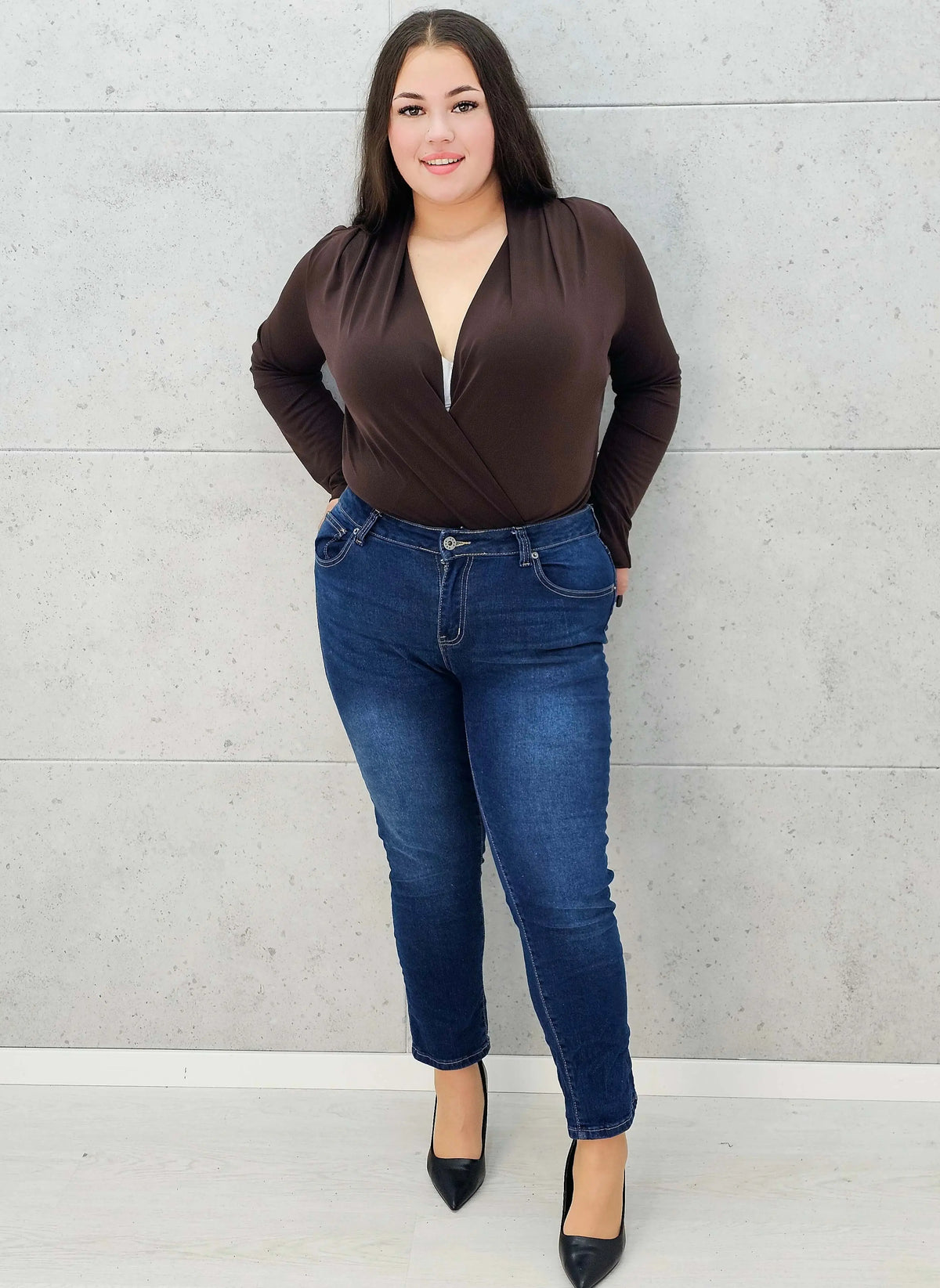 body kopertowe brązowe plus size – całość