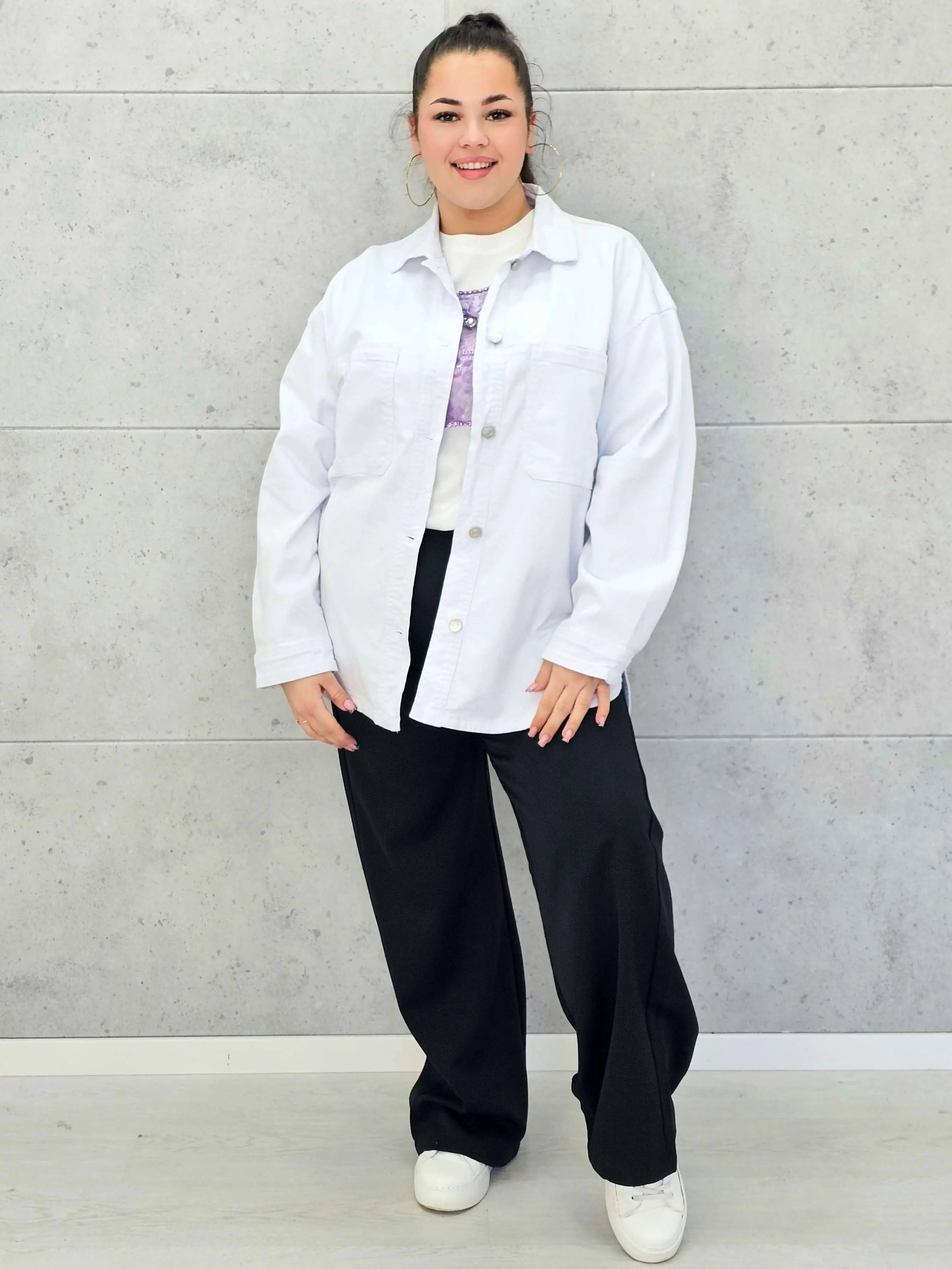 Koszula Oversize Denim Plus Size StylowaXL – Styl i Wygoda dla Kobiet XXL Stylowa XL