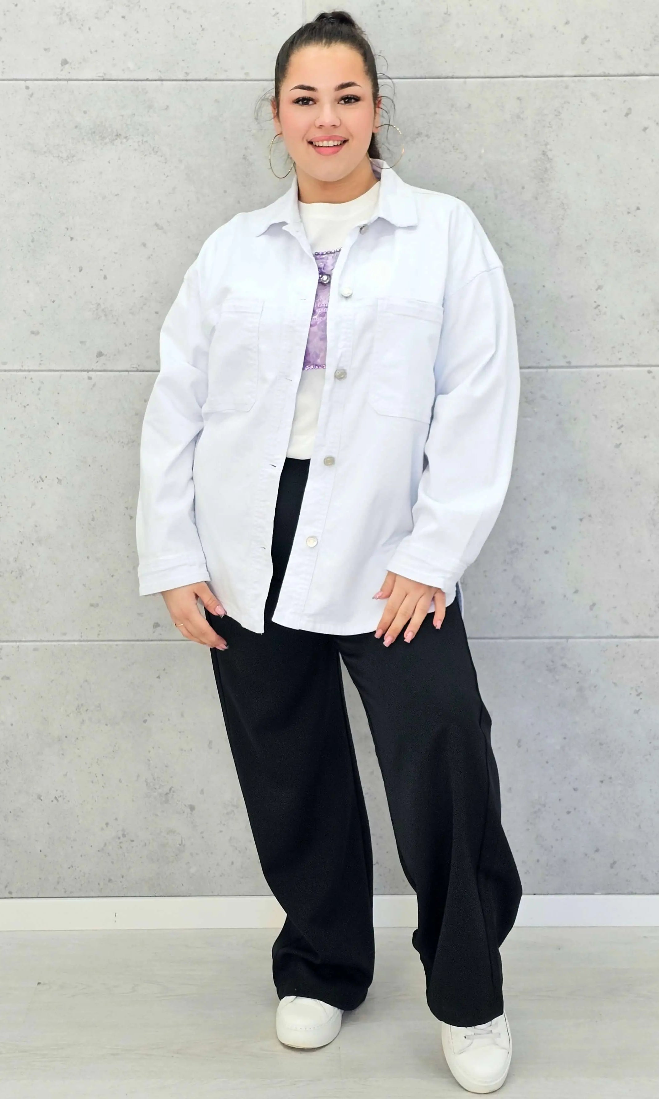 Koszula Oversize Denim Plus Size StylowaXL – Styl i Wygoda dla Kobiet XXL Stylowa XL