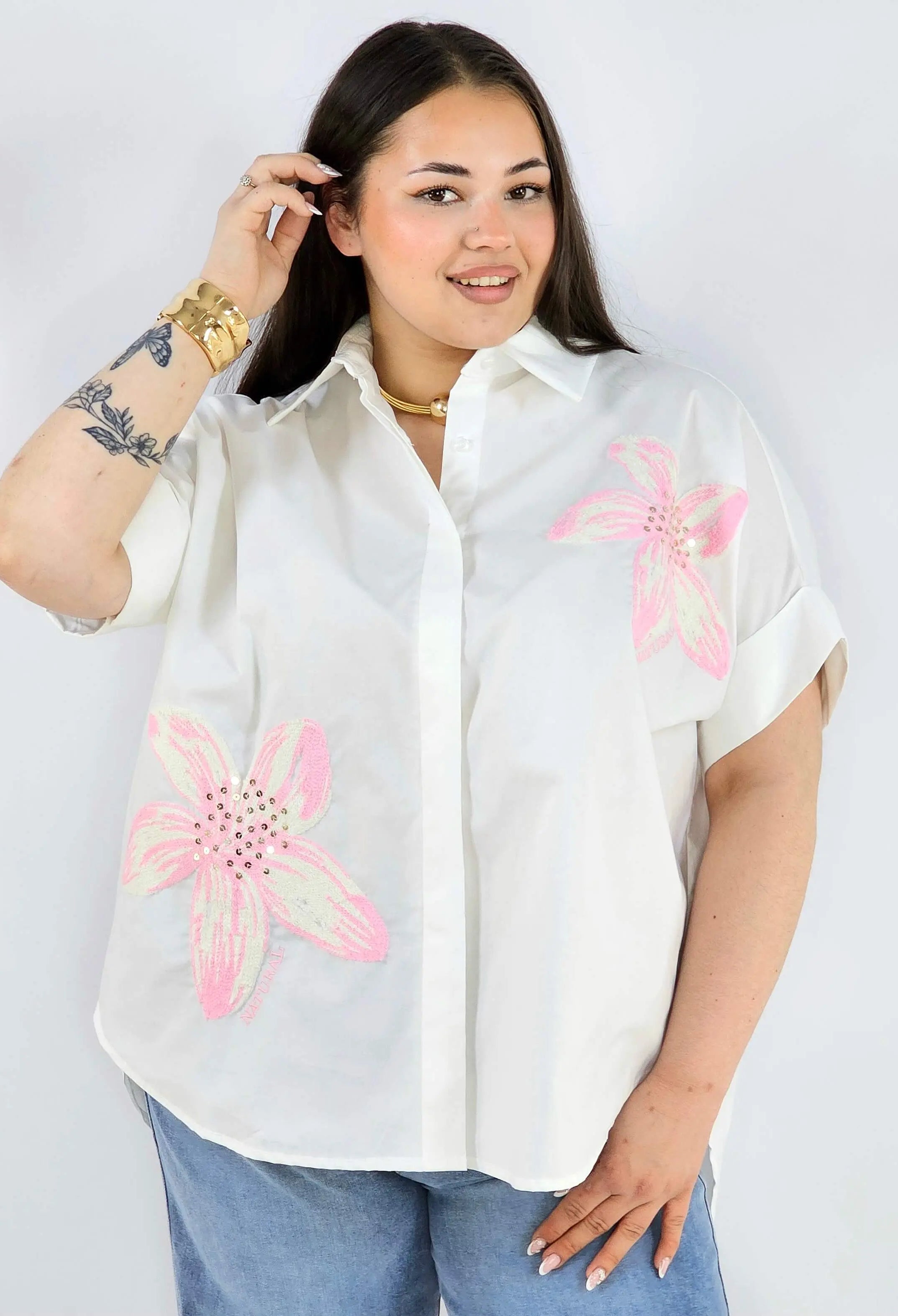 Koszula plus size Zeta Otto z kwiatową aplikacją oversize lekka i stylowa Stylowa XL