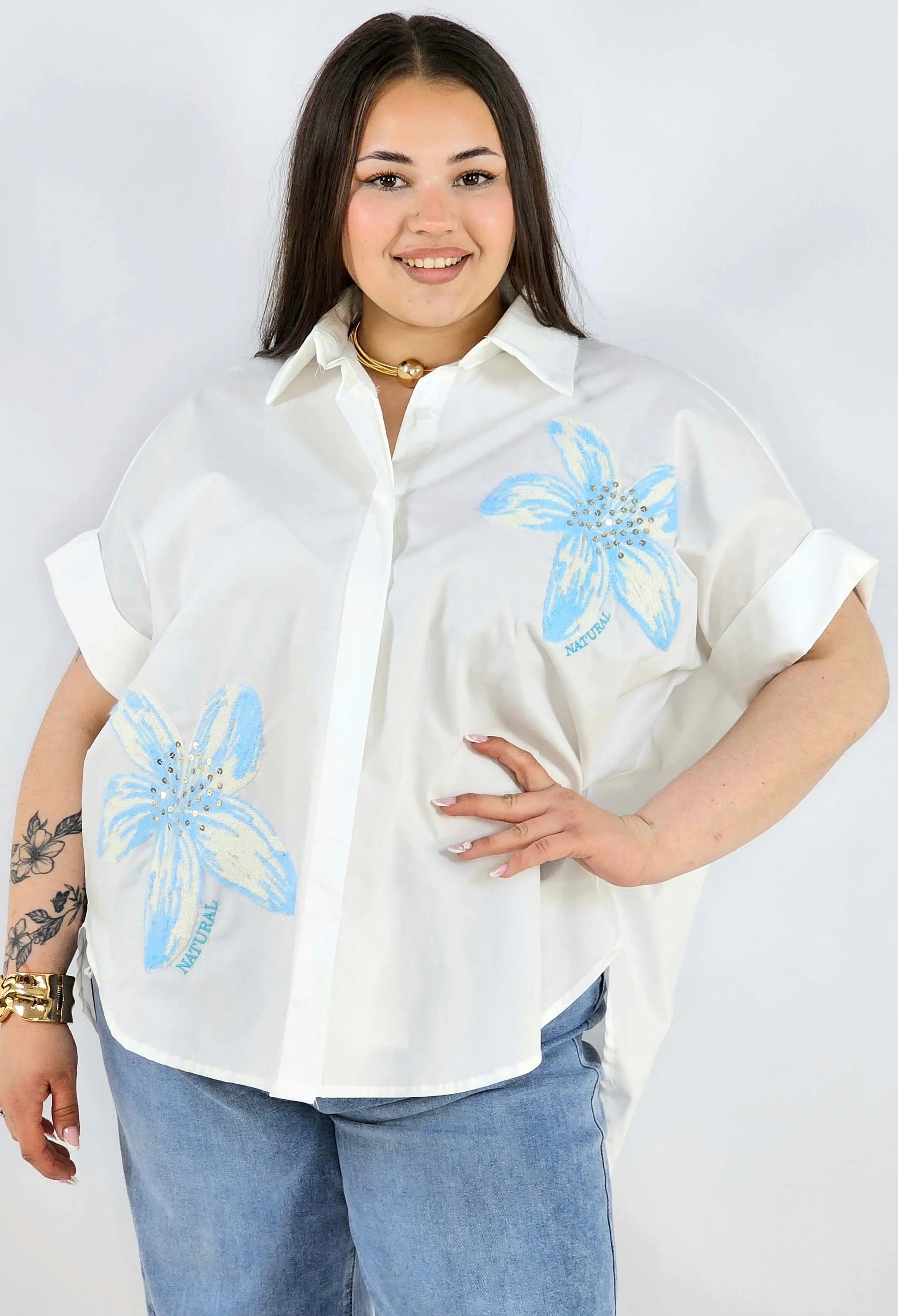 Koszula plus size Zeta Otto z kwiatową aplikacją oversize lekka i stylowa Stylowa XL