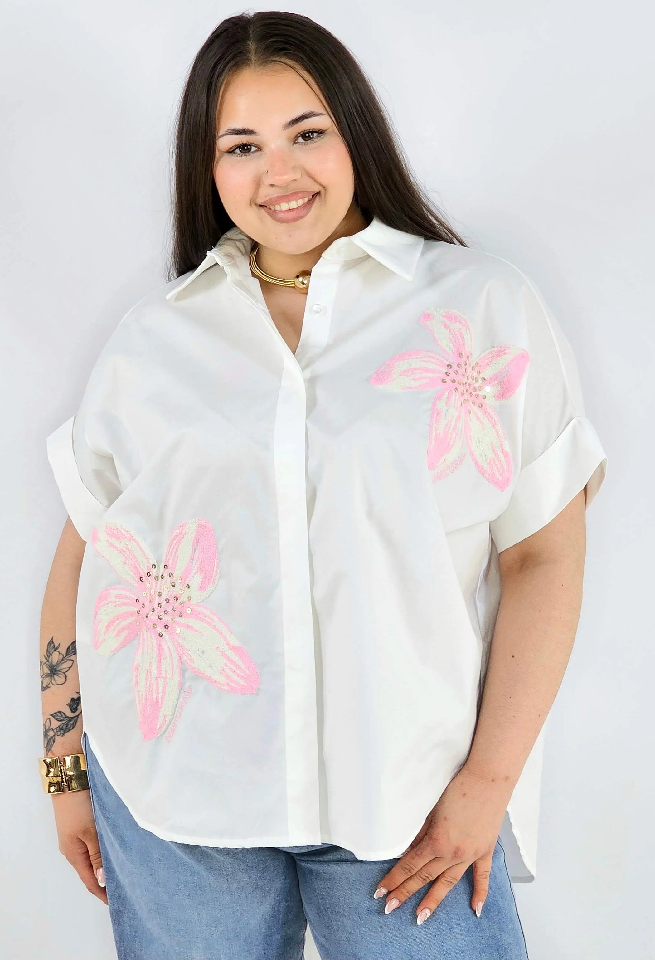 Koszula plus size Zeta Otto z kwiatową aplikacją oversize lekka i stylowa Stylowa XL