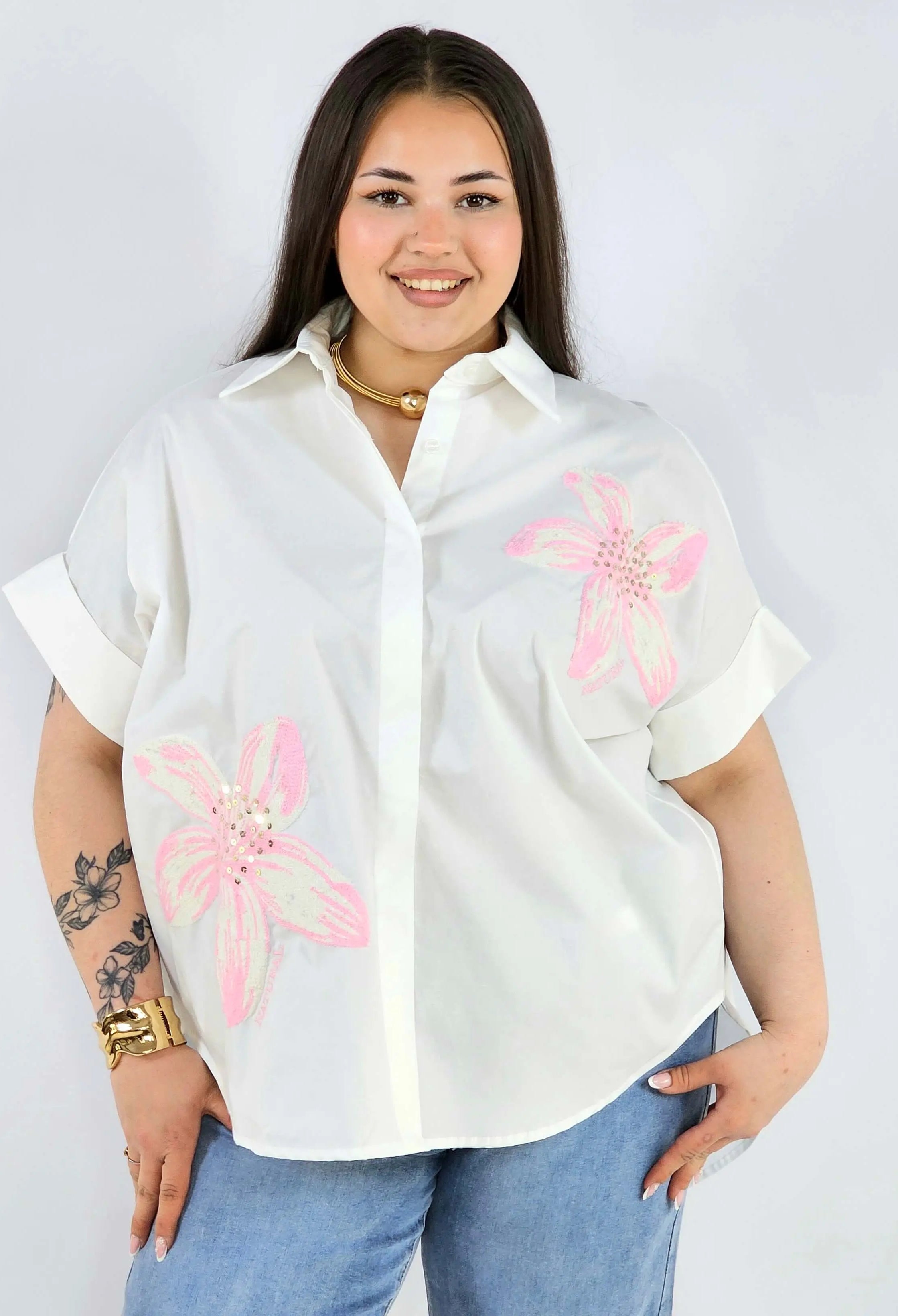 Koszula plus size Zeta Otto z kwiatową aplikacją oversize lekka i stylowa Stylowa XL