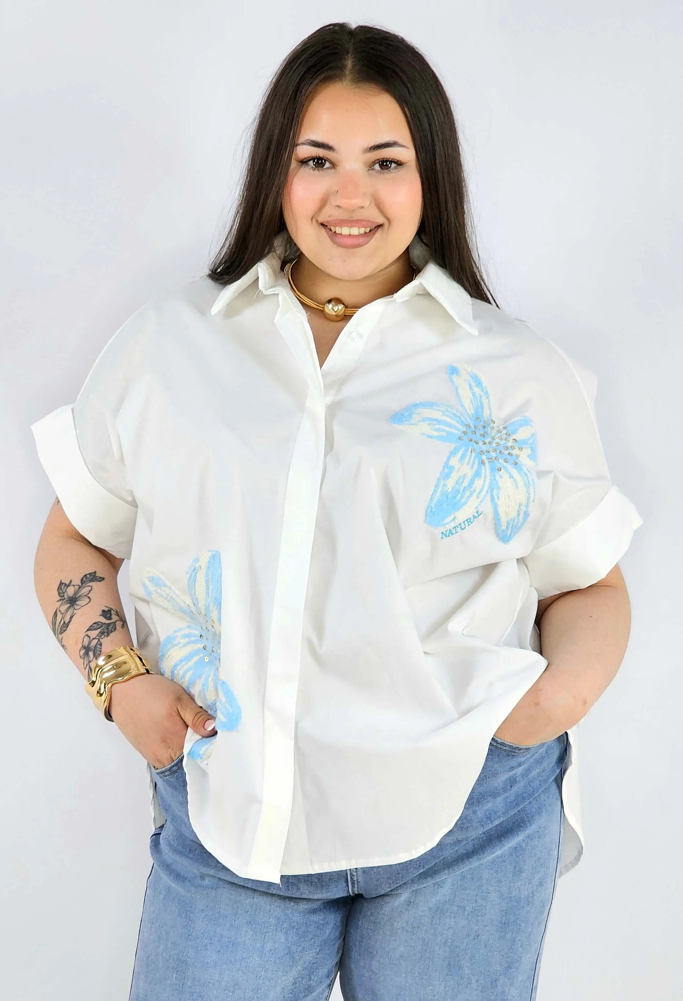 Koszula plus size Zeta Otto z kwiatową aplikacją oversize lekka i stylowa Stylowa XL