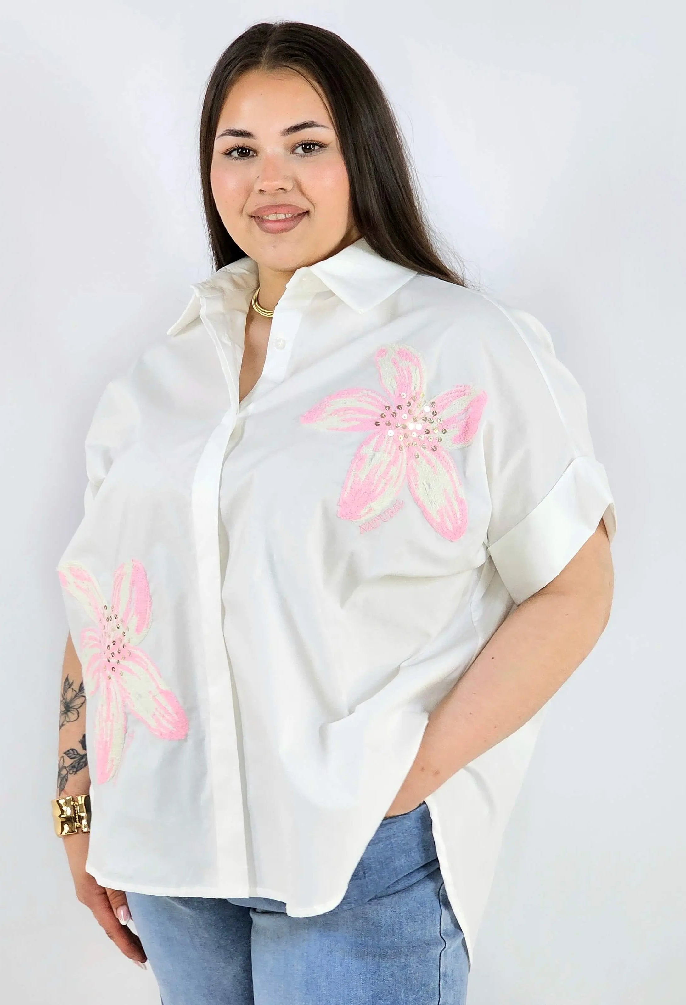 Koszula plus size Zeta Otto z kwiatową aplikacją oversize lekka i stylowa Stylowa XL