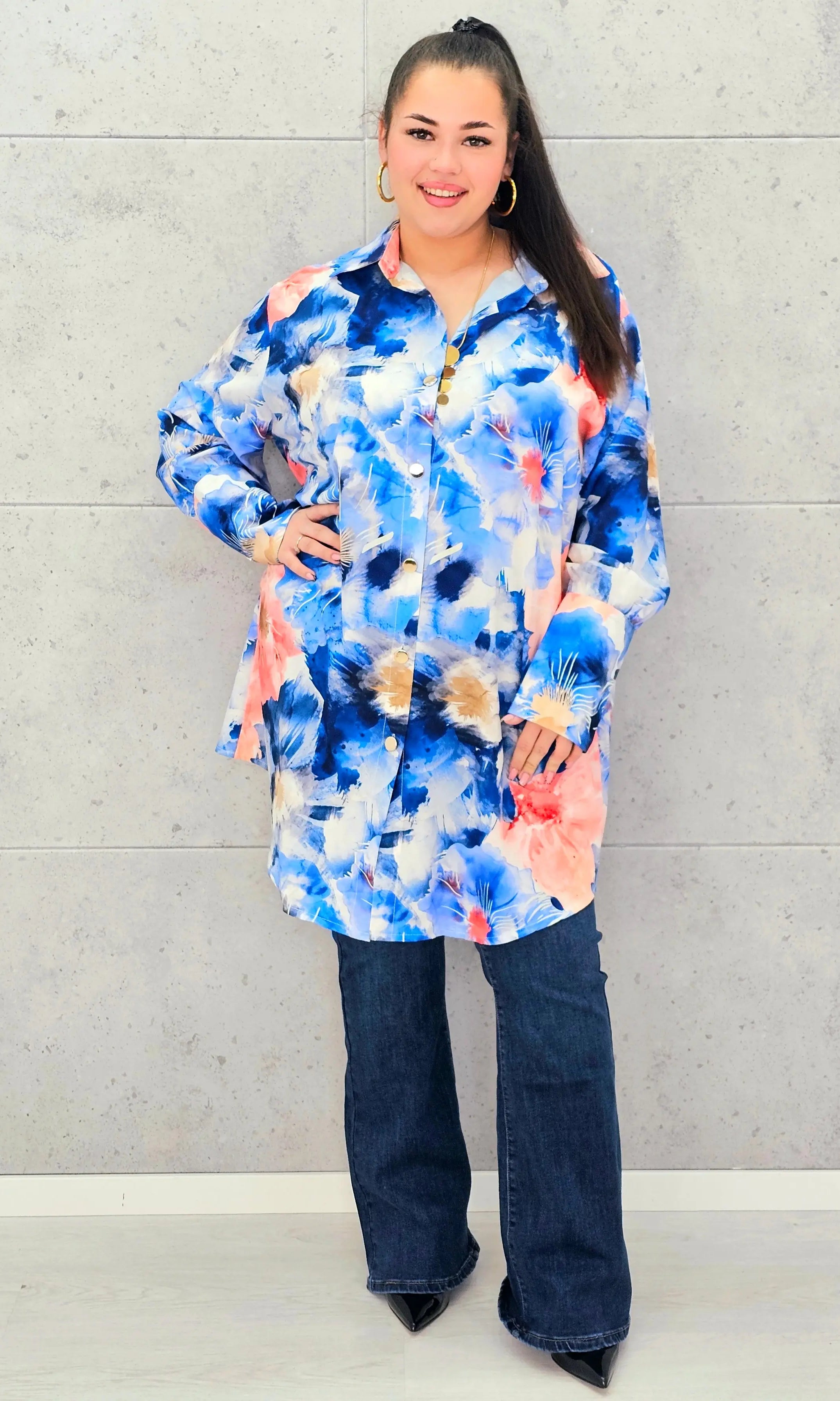 Koszula plus size o klasycznym kroju – elegancka i przewiewna propozycja XXL Stylowa XL