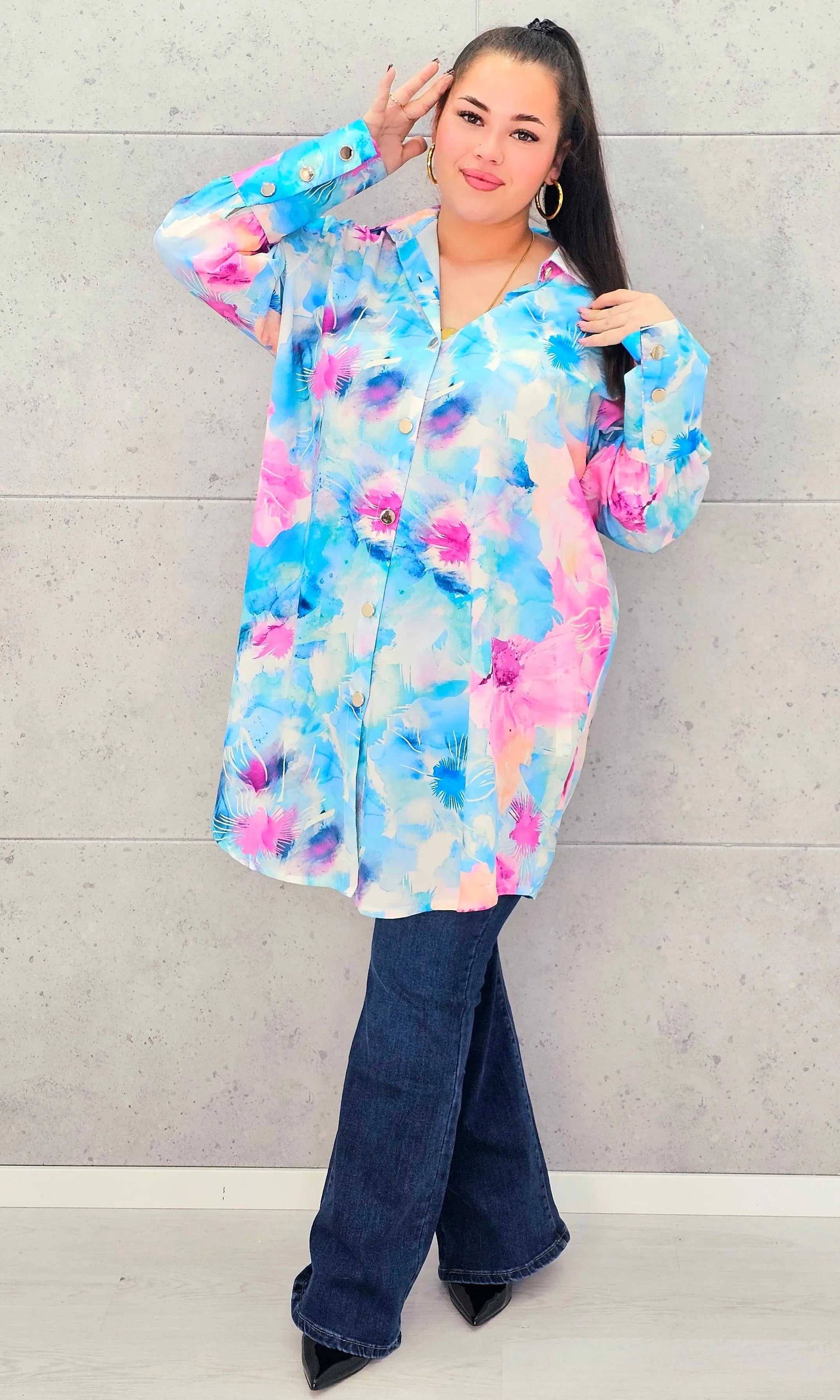 Koszula plus size o klasycznym kroju – elegancka i przewiewna propozycja XXL Stylowa XL