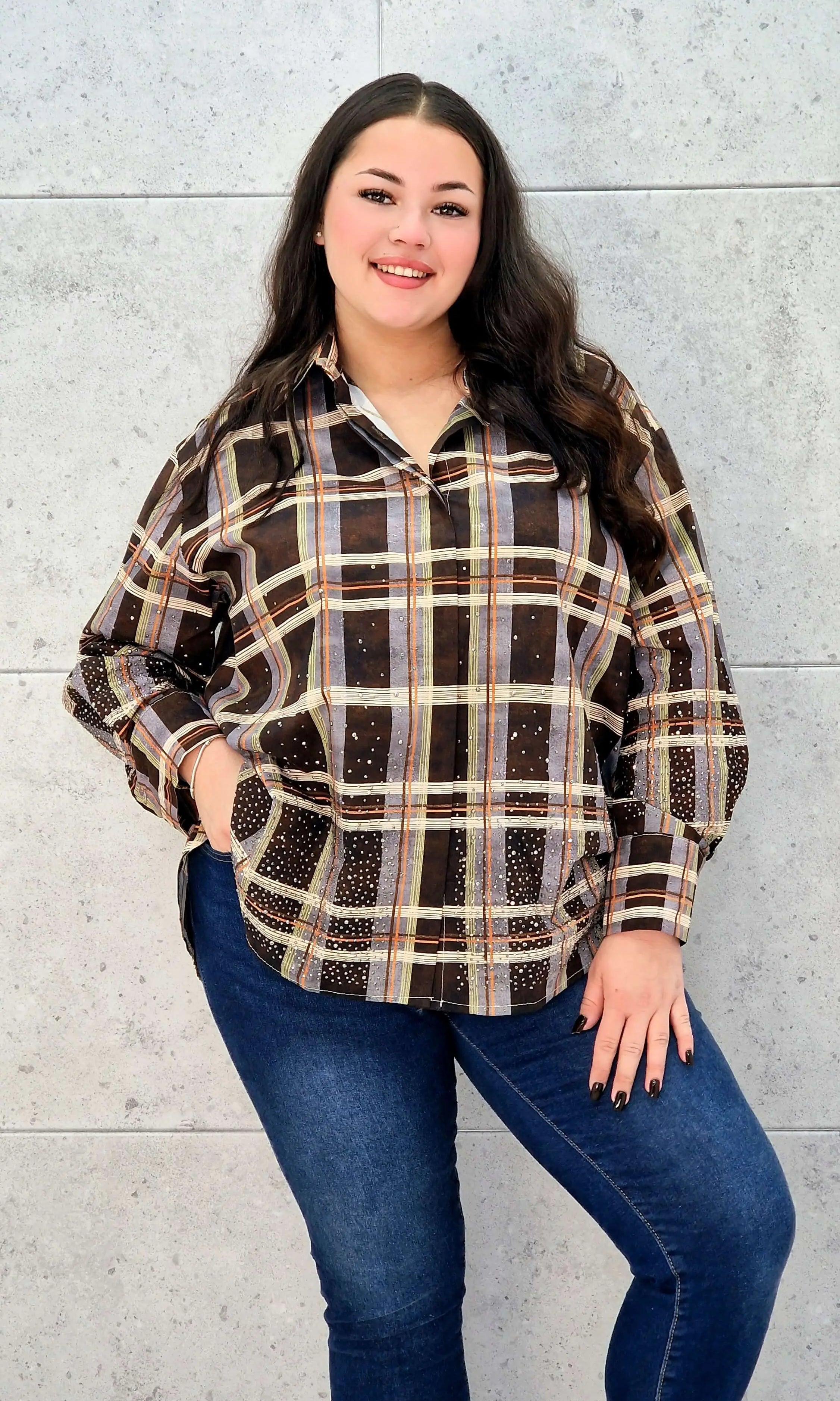 Koszula plus size w kratę – elegancja i komfort na co dzień Stylowa XL