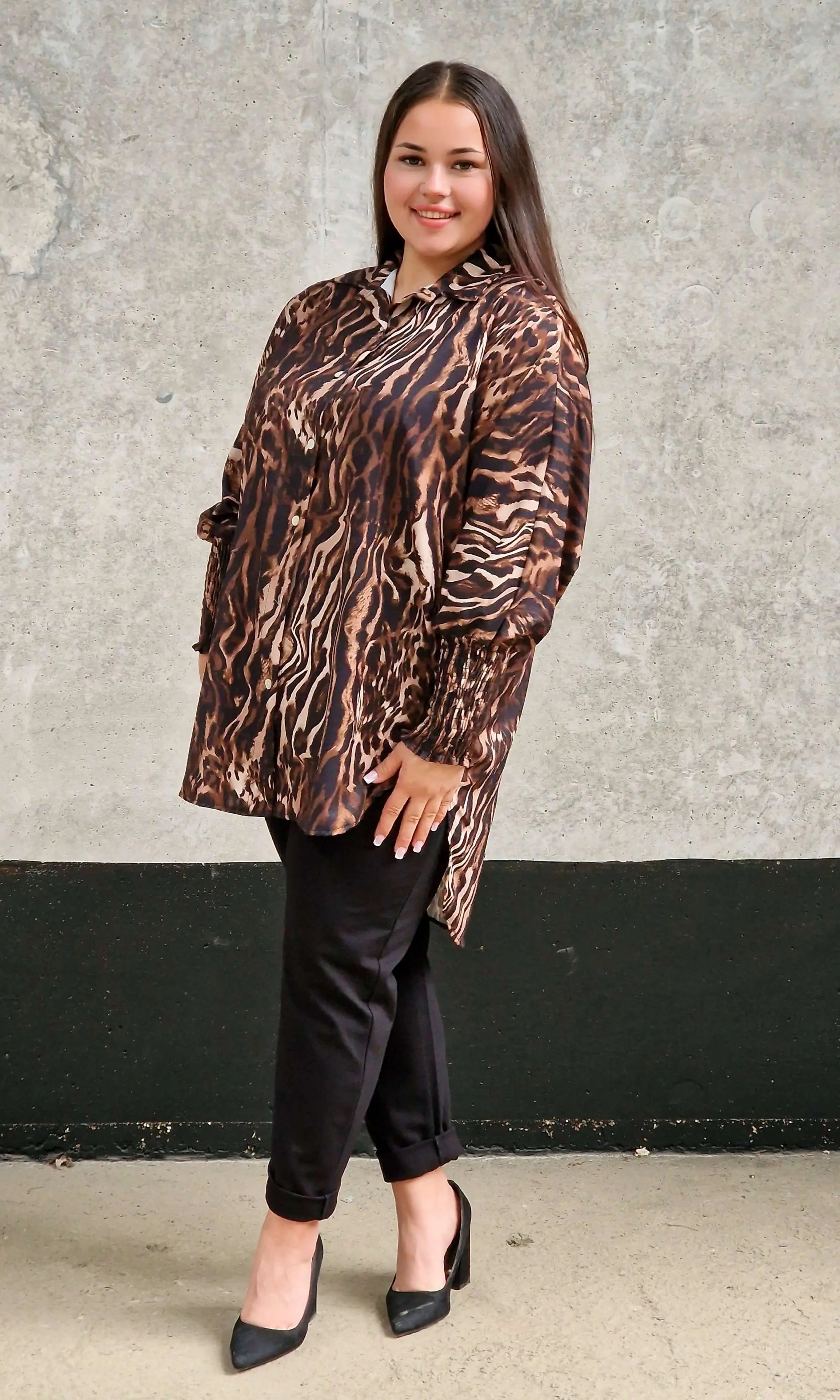 Koszula plus size w zwierzęcy print o luźnym kroju Stylowa XL Stylowa XL