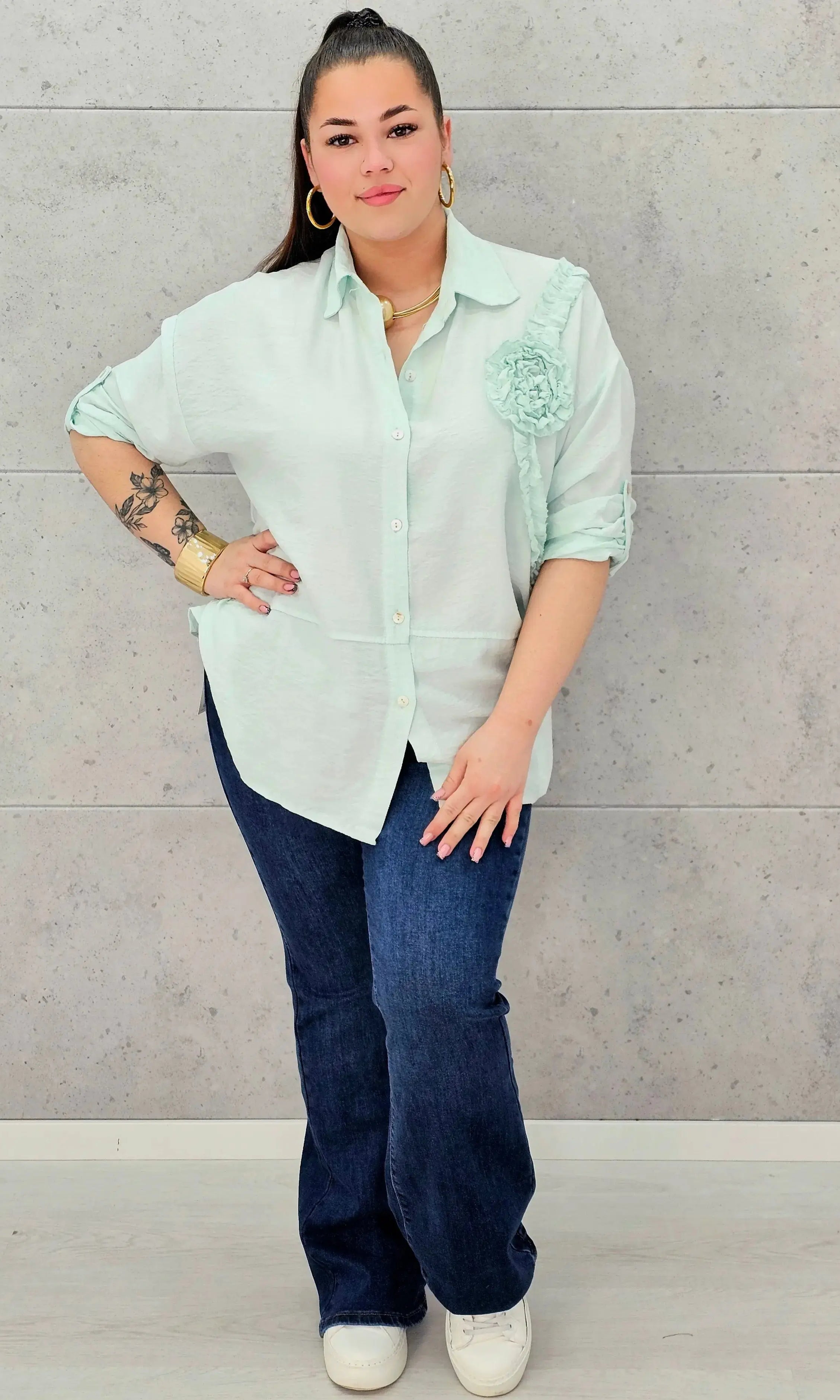 Koszula plus size z aplikacją kwiatową – stylowa koszula XXL Stylowa XL
