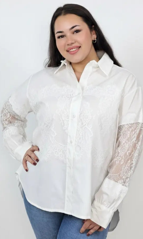 Koszula plus size z koronką – elegancja i szyk dla kobiet XL Stylowa XL