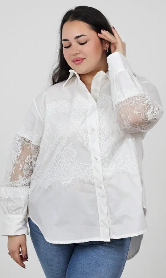 Koszula plus size z koronką – elegancja i szyk dla kobiet XL Stylowa XL