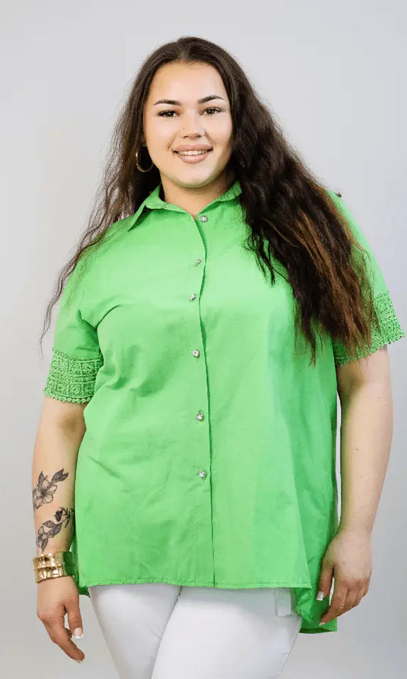 Koszula plus size z koronką – elegancka koszula XXL w kolorze fuksji i zieleni Stylowa XL