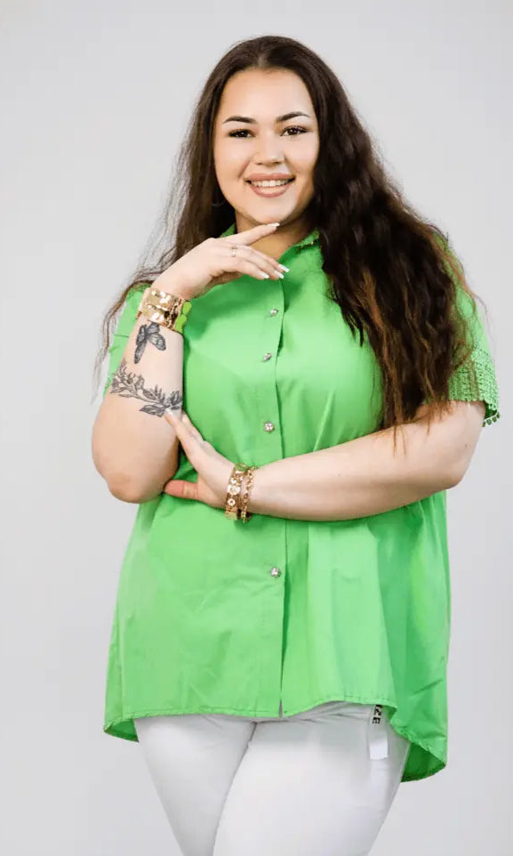 Koszula plus size z koronką – elegancka koszula XXL w kolorze fuksji i zieleni Stylowa XL