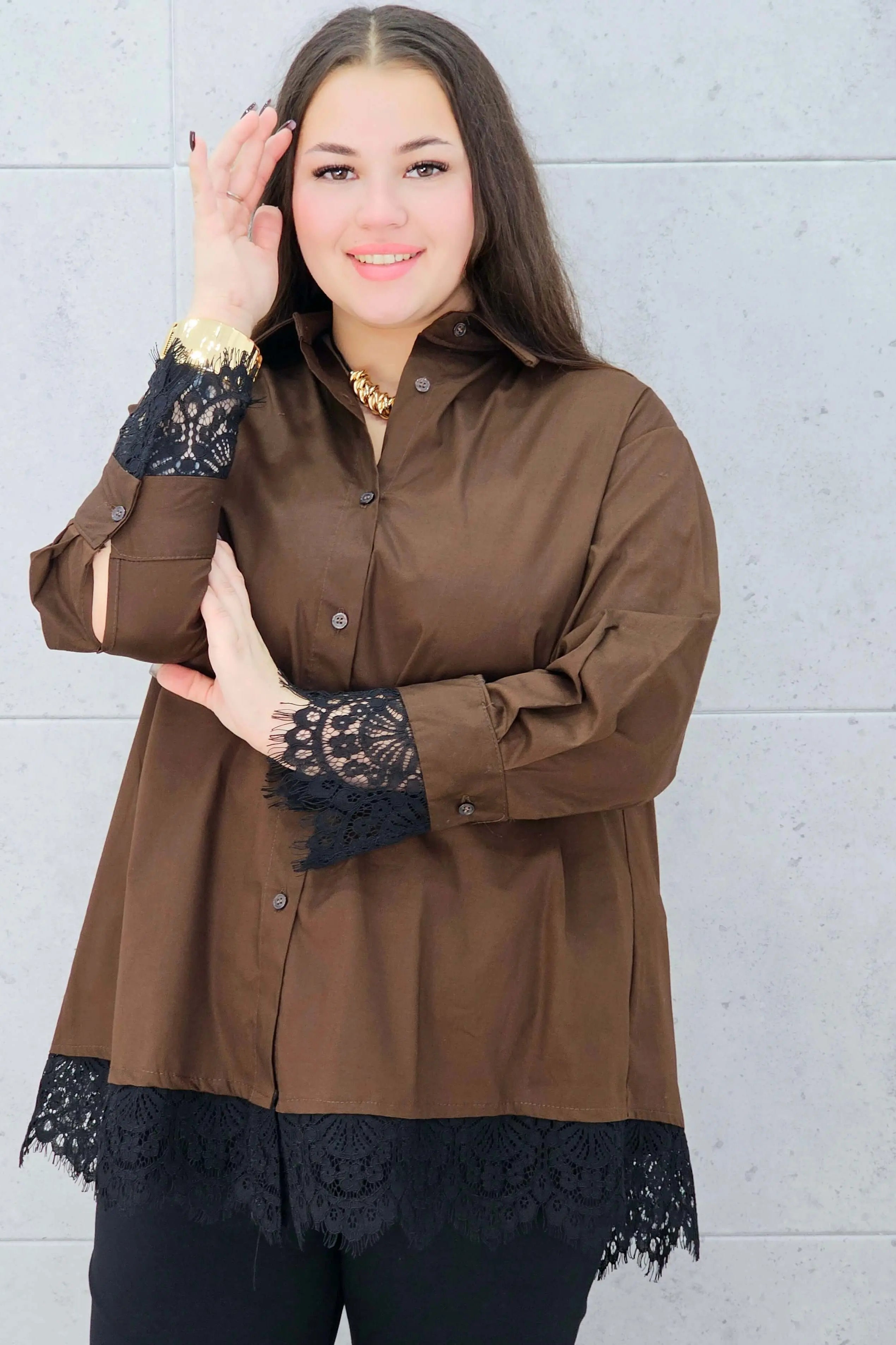 koszula z koronką brązowa plus size Stylowa XL – zapinana na guziki