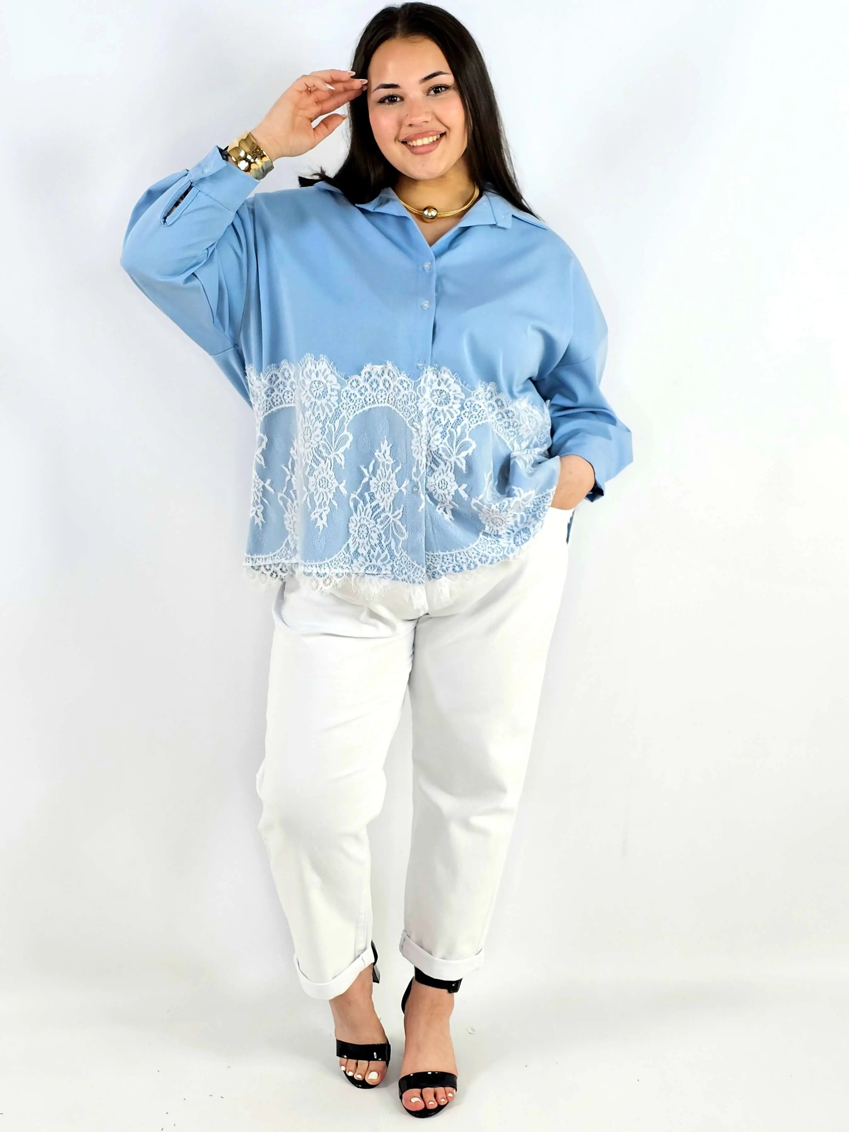 Koszula plus size z koronkowym dołem XXL – elegancki styl Stylowa XL