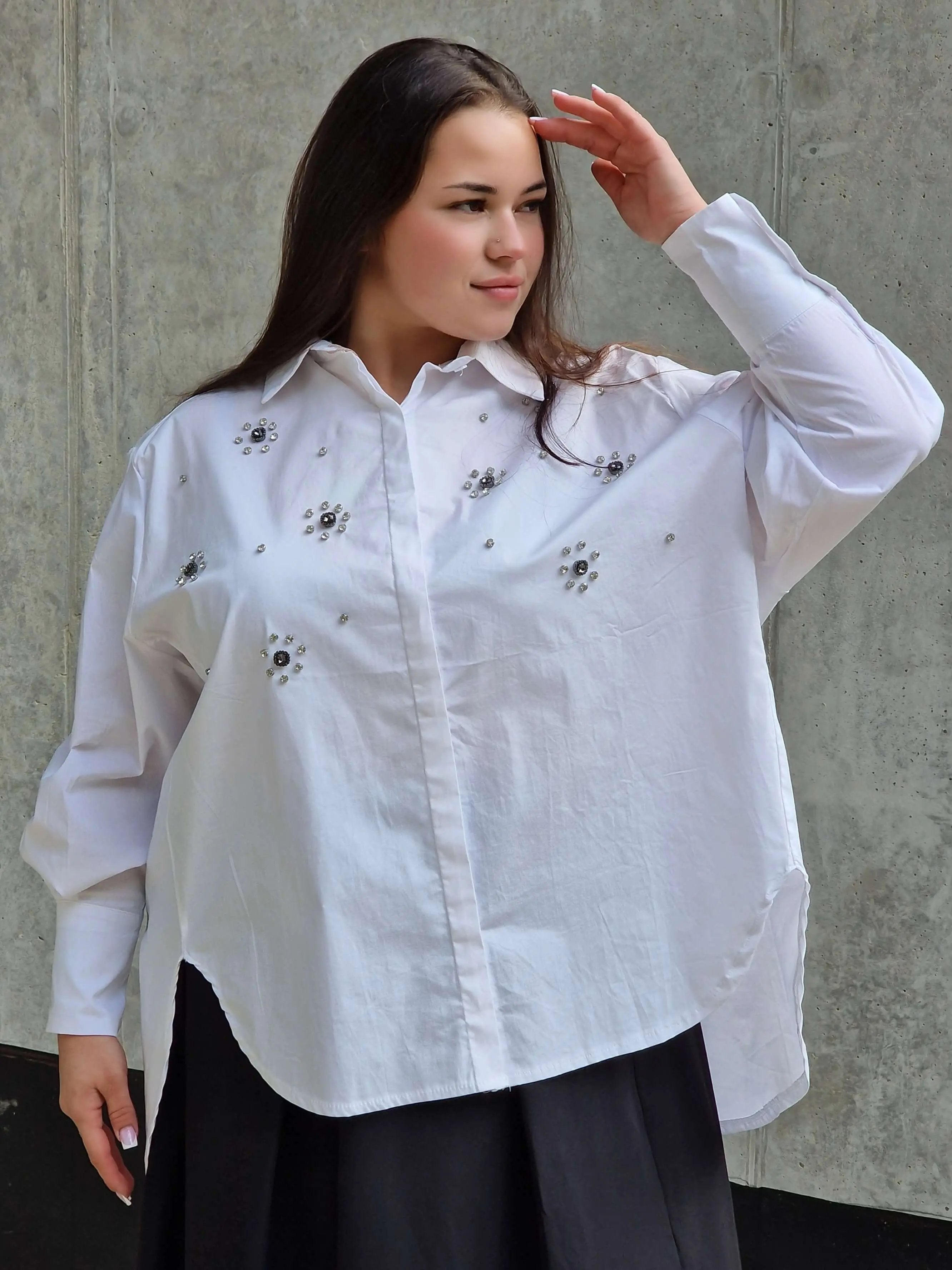 Koszula plus size z perełkowymi zdobieniami Stylowa XL