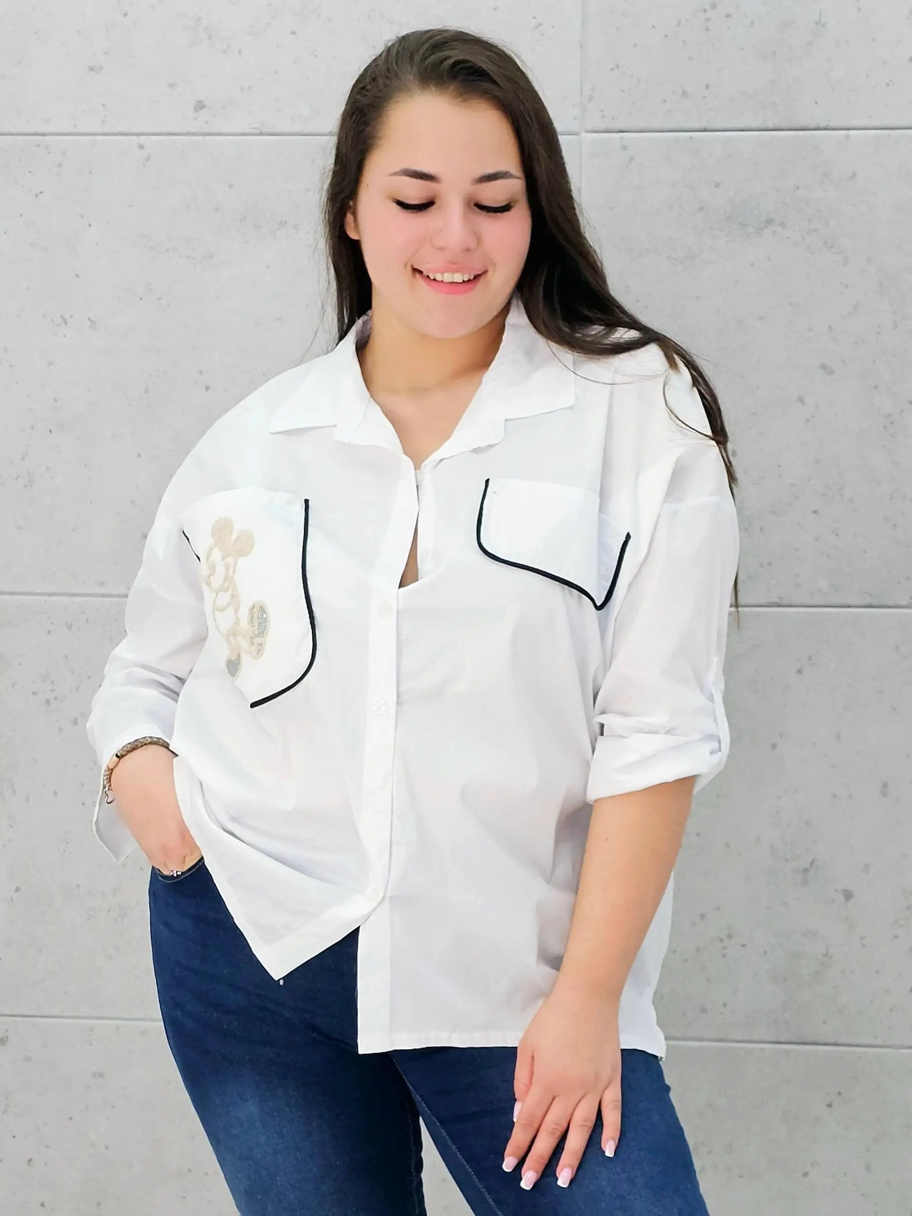 Koszula z kieszenią na przodzie z naszywaną MIKI Stylowa XL