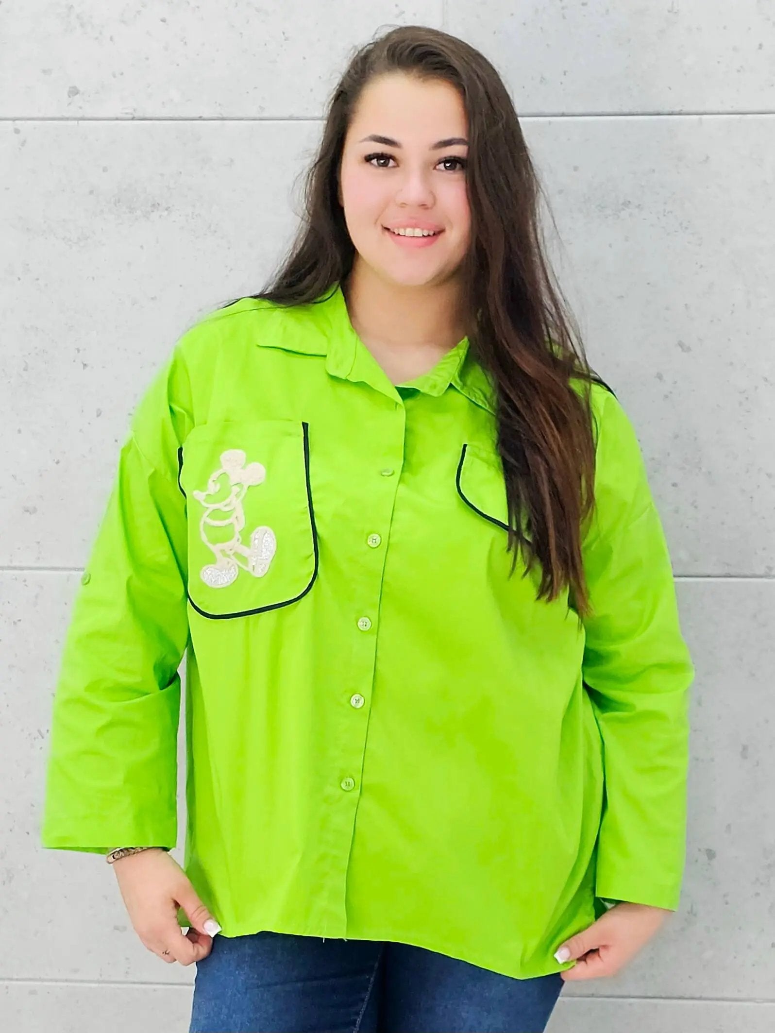 Koszula z kieszenią na przodzie z naszywaną MIKI Stylowa XL