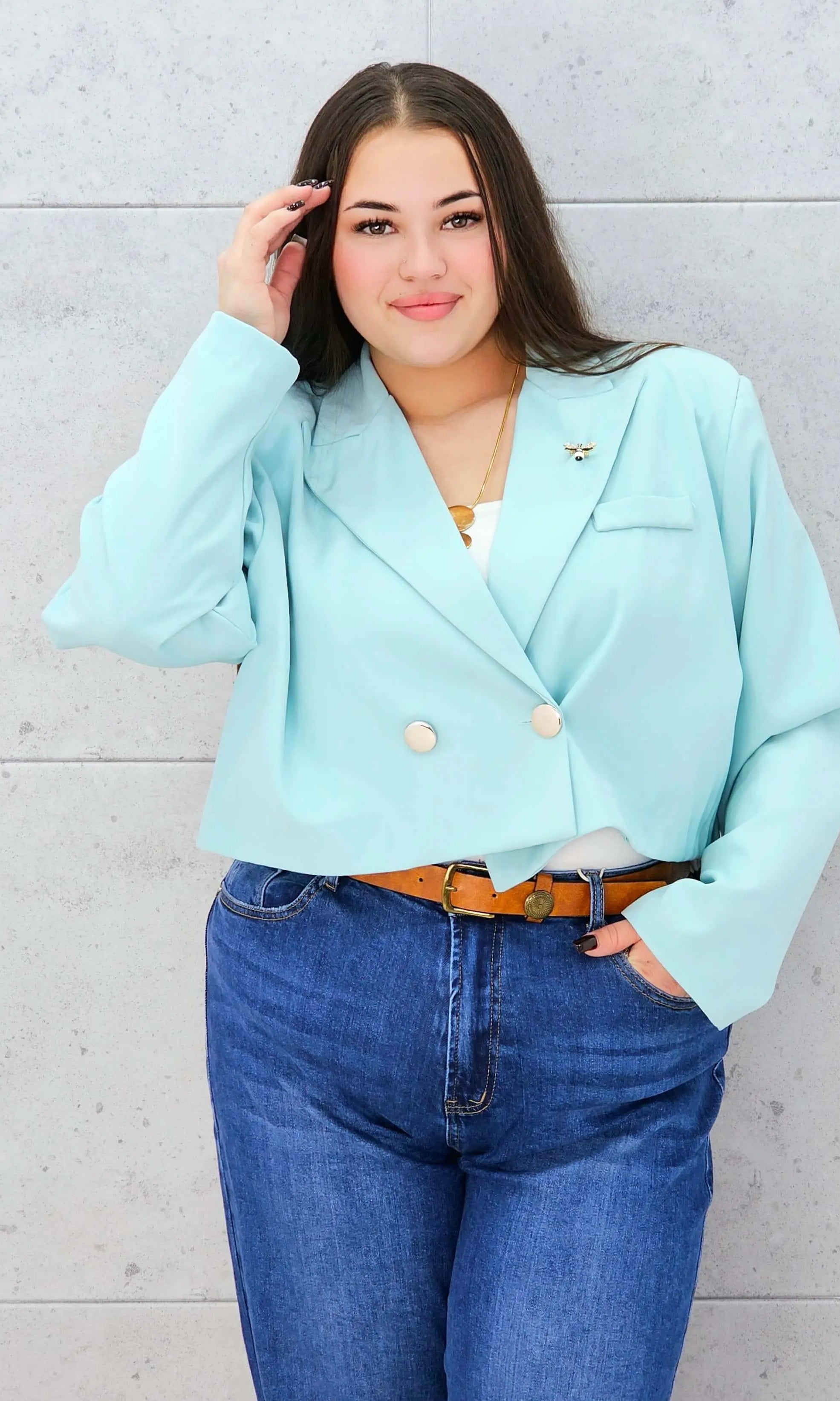 Krótka marynarka plus size z guzikami – stylowa i nowoczesna Stylowa XL Stylowa XL