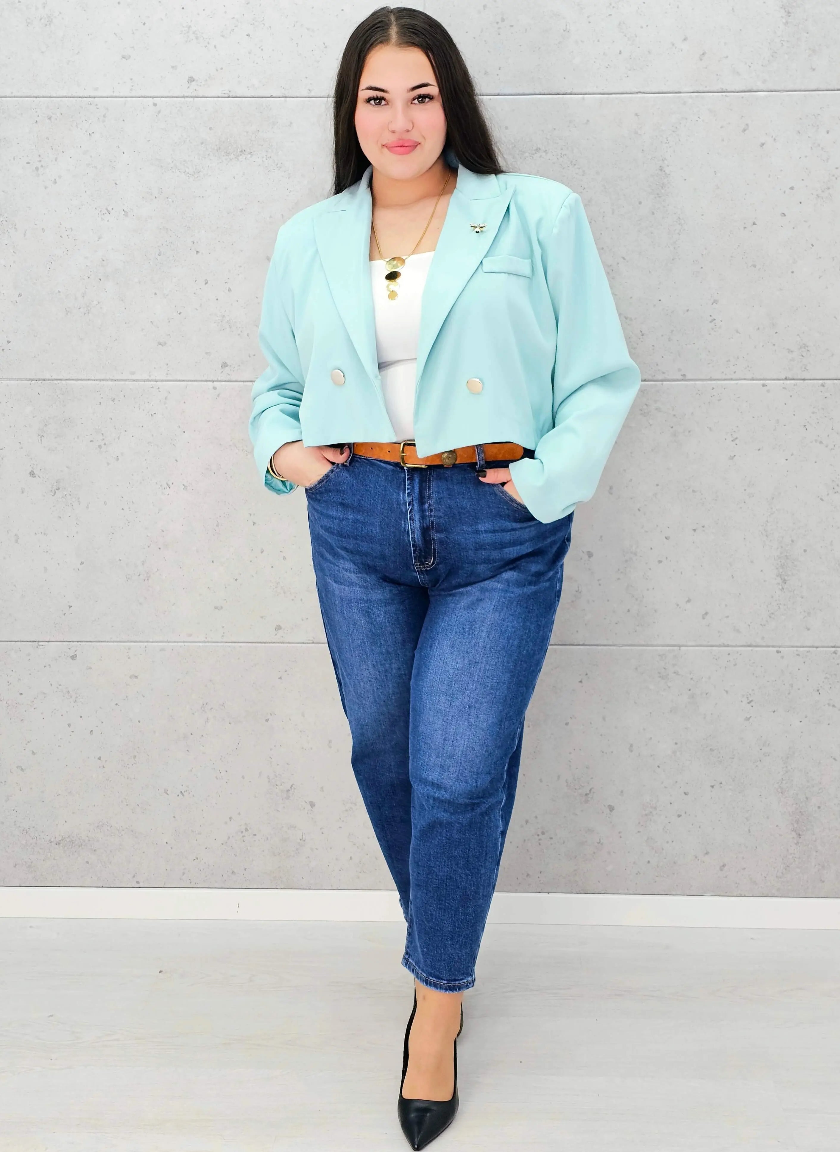 Krótka marynarka plus size z guzikami – stylowa i nowoczesna Stylowa XL Stylowa XL